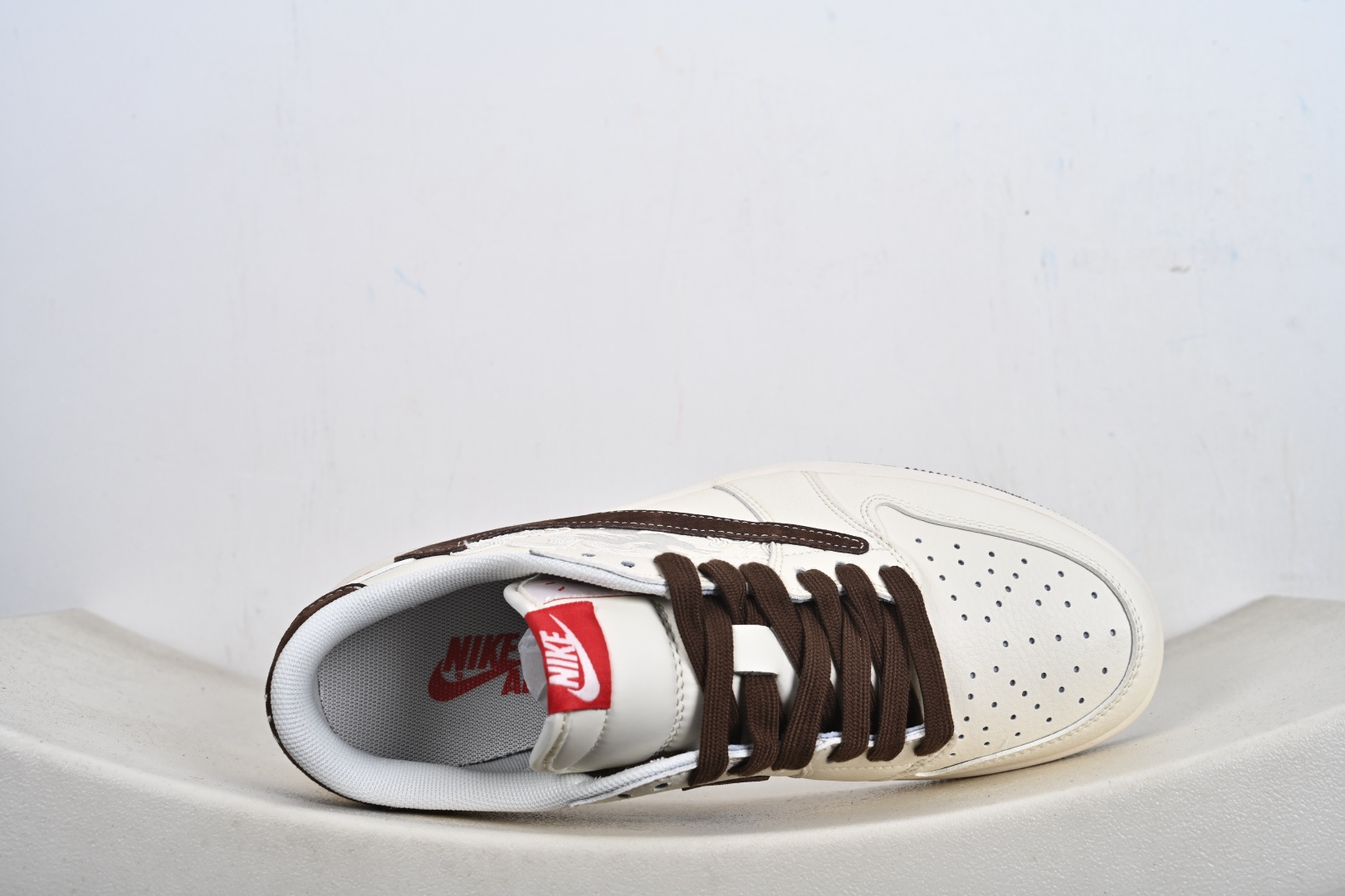 Nike Air Jordan 1 LOW SP AJ1倒勾 乔一倒钩 ‘马年限定 低帮文化篮球鞋 JY6988-141