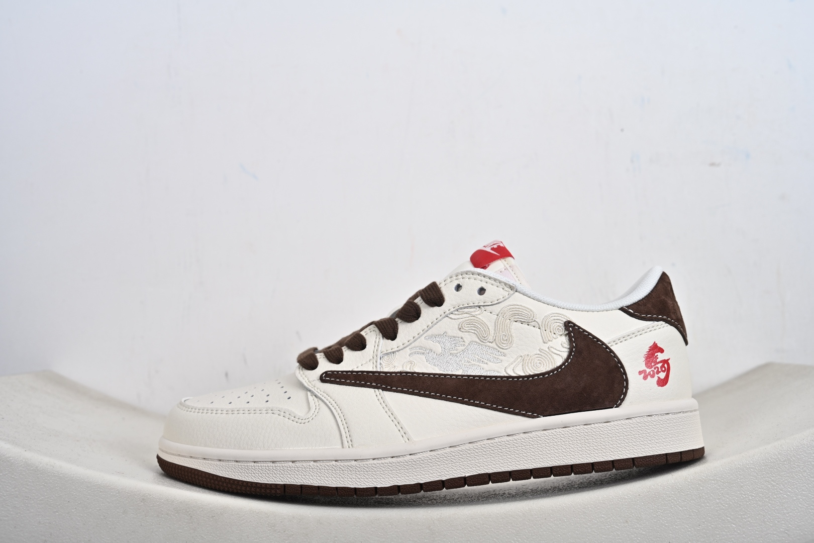Nike Air Jordan 1 LOW SP AJ1倒勾 乔一倒钩 ‘马年限定 低帮文化篮球鞋 JY6988-141
