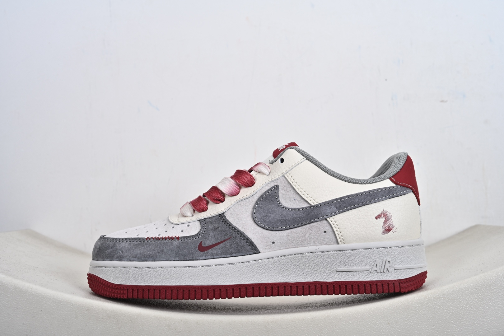NIke Air Force 1 '07 Low 空军一号低帮 运动鞋 休闲鞋 XT6998-103