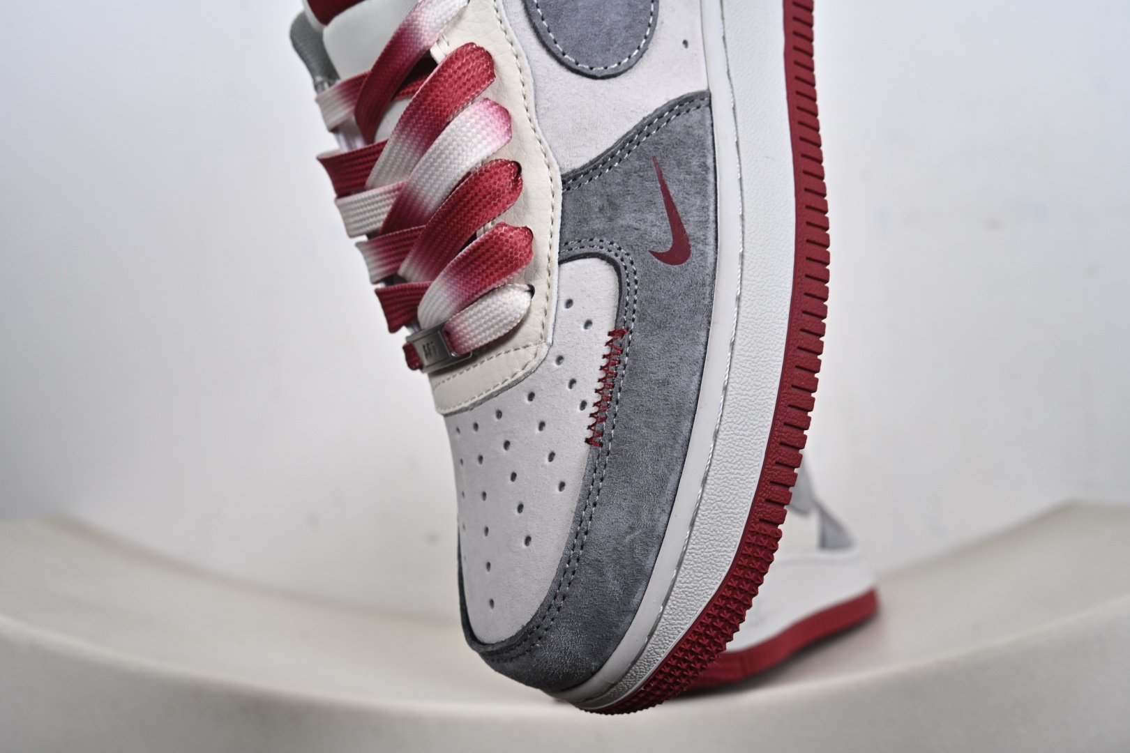 NIke Air Force 1 '07 Low 空军一号低帮 运动鞋 休闲鞋 XT6998-103