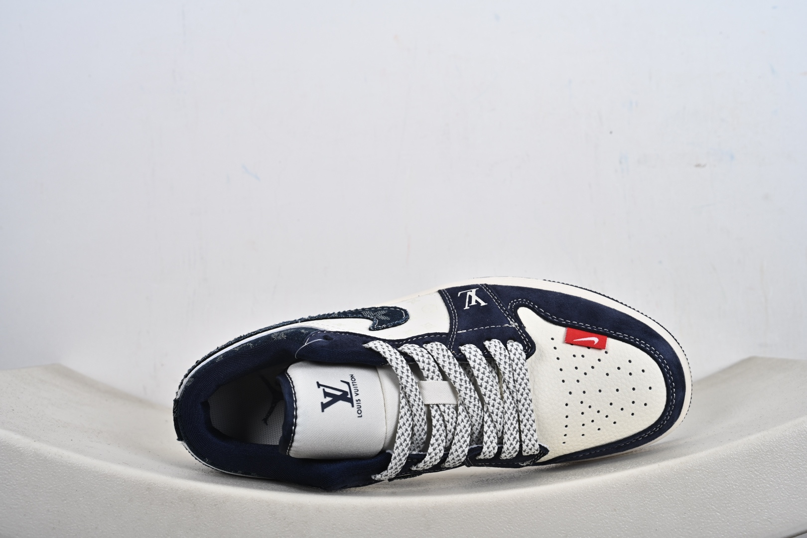 200 Nike Jordan Air Jordan 1 高端定制 低帮 复古 减震 防滑 耐磨 篮球鞋 YX5066-305-Chinese UA Cheap High Quatity Brand Clothes Bags handbags Sneakers wholesale wholesaler seller from China Factory suppliers Fashion Clothing Shoes best Quality Beautiful Price 200 Nike Jordan Air Jordan 1 高端定制 低帮 复古 减震 防滑 耐磨 篮球鞋 YX5066-305