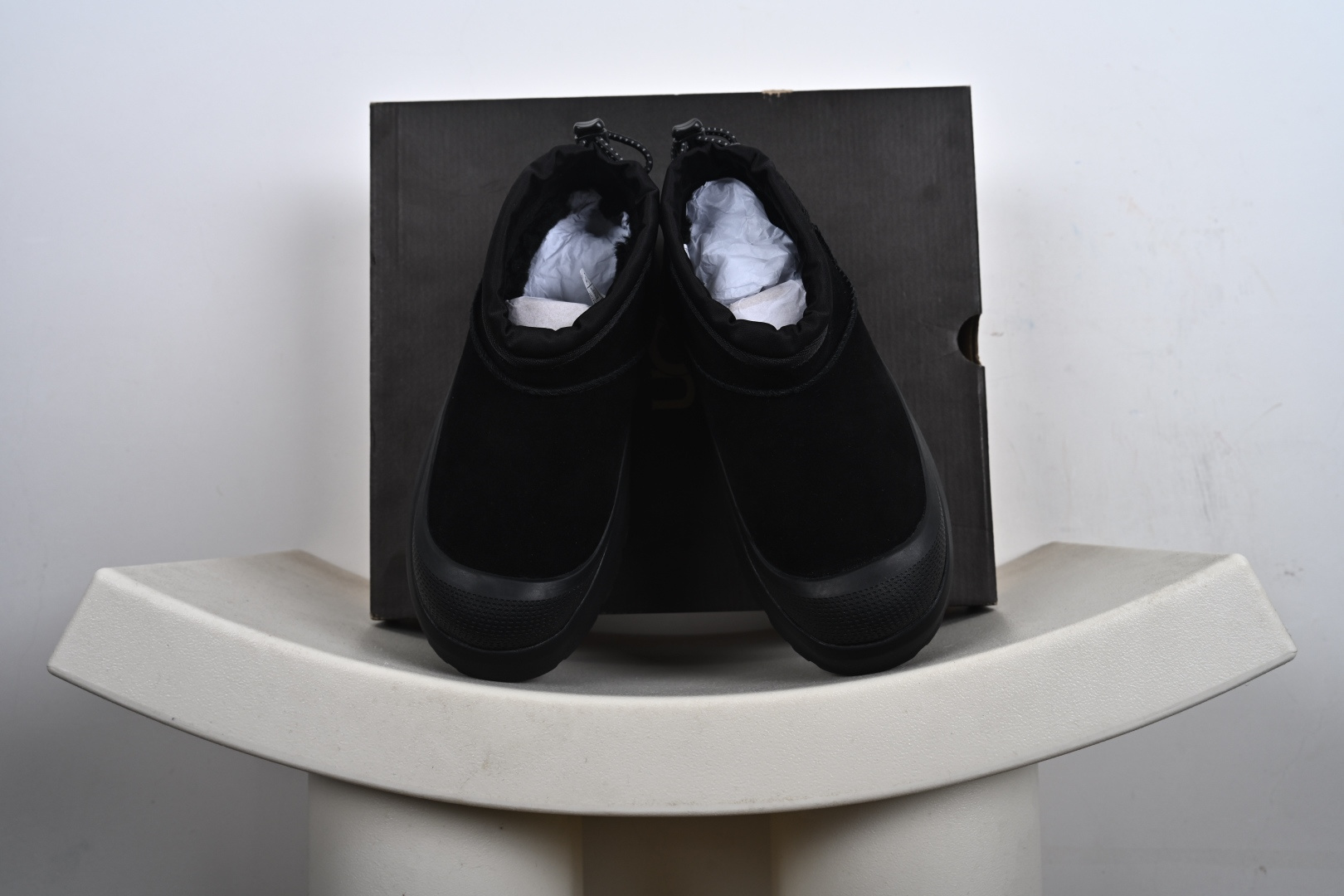 320 1174196 UGG 防水塔斯曼短靴 鞋面采用高丝光牛反绒-Chinese UA Cheap High Quatity Brand Clothes Bags handbags Sneakers wholesale wholesaler seller from China Factory suppliers Fashion Clothing Shoes best Quality Beautiful Price 320 1174196 UGG 防水塔斯曼短靴 鞋面采用高丝光牛反绒