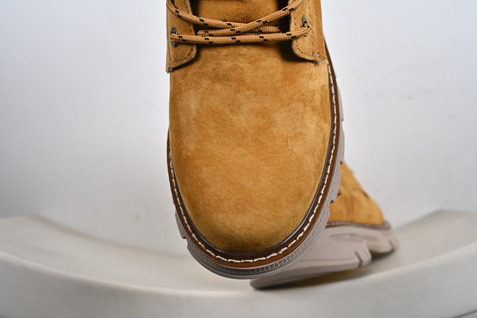 240 UGG Tasman Weather Hybrid 塔斯曼混合系列中帮轻量休闲马丁靴 U5869M