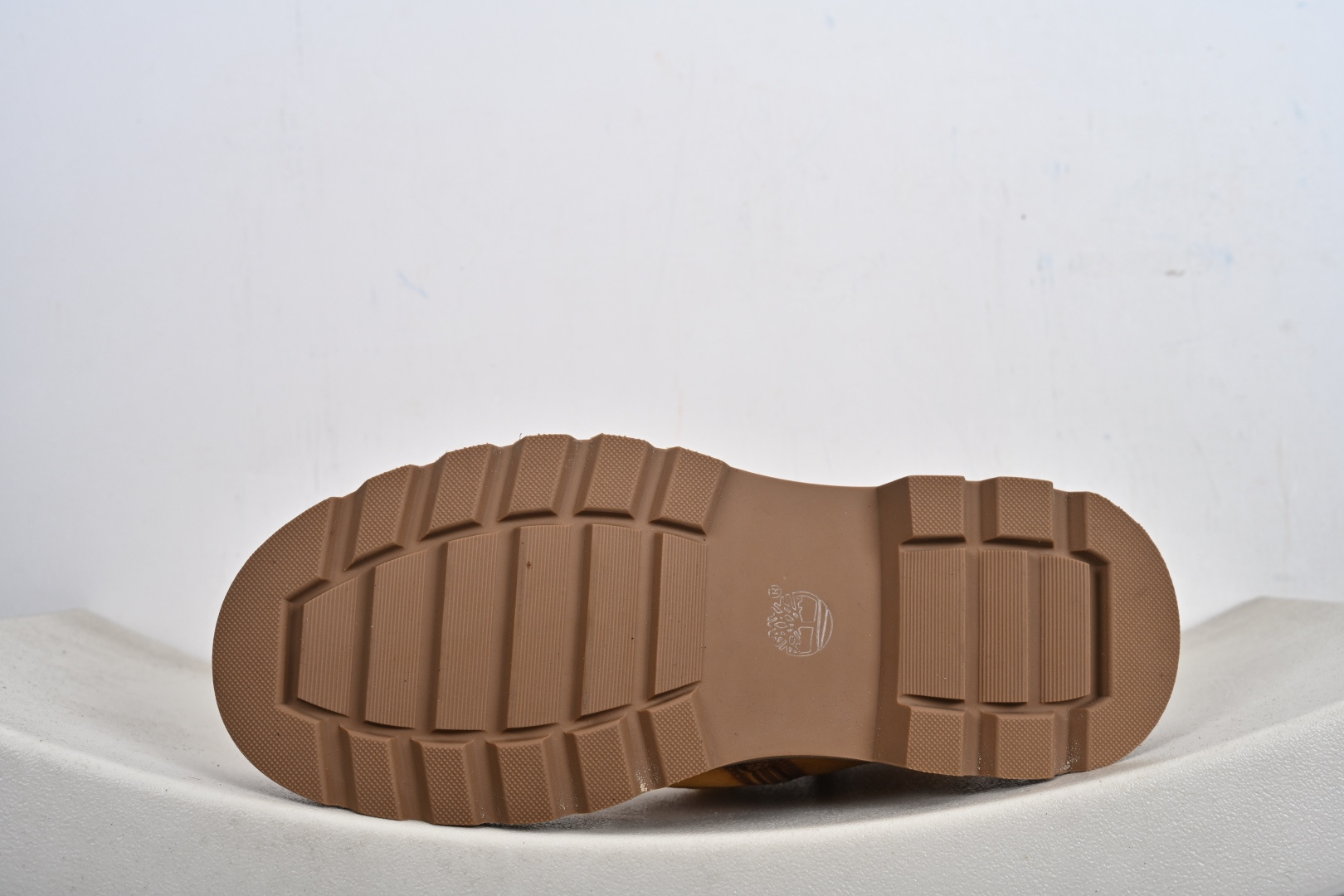 240 Timberland添柏岚/天伯伦 2025秋冬新品 (毛绒内里保暖锁热) TB10032-Chinese UA Cheap High Quatity Brand Clothes Bags handbags Sneakers wholesale wholesaler seller from China Factory suppliers Fashion Clothing Shoes best Quality Beautiful Price 240 Timberland添柏岚/天伯伦 2025秋冬新品 (毛绒内里保暖锁热) TB10032