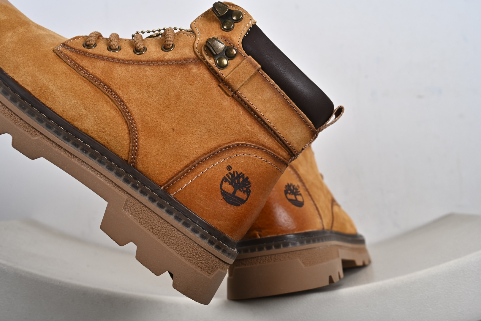 240 Timberland添柏岚/天伯伦 2025秋冬新品 (毛绒内里保暖锁热) TB10032-Chinese UA Cheap High Quatity Brand Clothes Bags handbags Sneakers wholesale wholesaler seller from China Factory suppliers Fashion Clothing Shoes best Quality Beautiful Price 240 Timberland添柏岚/天伯伦 2025秋冬新品 (毛绒内里保暖锁热) TB10032