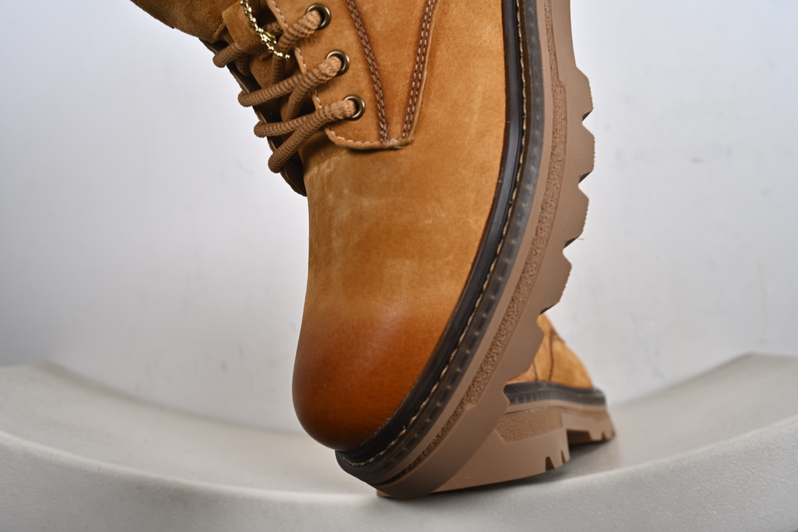 240 Timberland添柏岚/天伯伦 2025秋冬新品 (毛绒内里保暖锁热) TB10032-Chinese UA Cheap High Quatity Brand Clothes Bags handbags Sneakers wholesale wholesaler seller from China Factory suppliers Fashion Clothing Shoes best Quality Beautiful Price 240 Timberland添柏岚/天伯伦 2025秋冬新品 (毛绒内里保暖锁热) TB10032