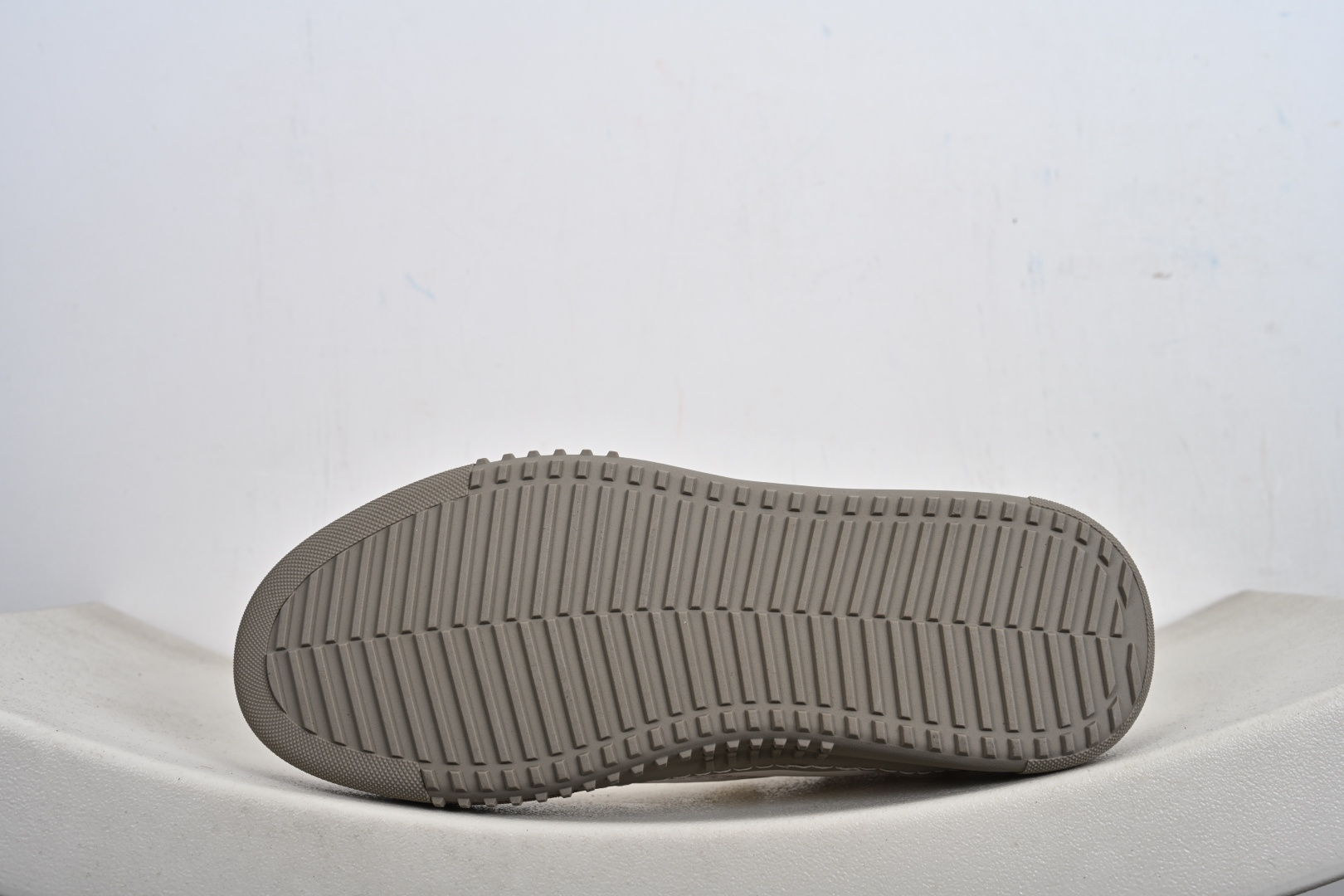 320 ECCO爱步 秋冬新款 柔酷系列 502316 中帮休闲板鞋-Chinese UA Cheap High Quatity Brand Clothes Bags handbags Sneakers wholesale wholesaler seller from China Factory suppliers Fashion Clothing Shoes best Quality Beautiful Price 320 ECCO爱步 秋冬新款 柔酷系列 502316 中帮休闲板鞋