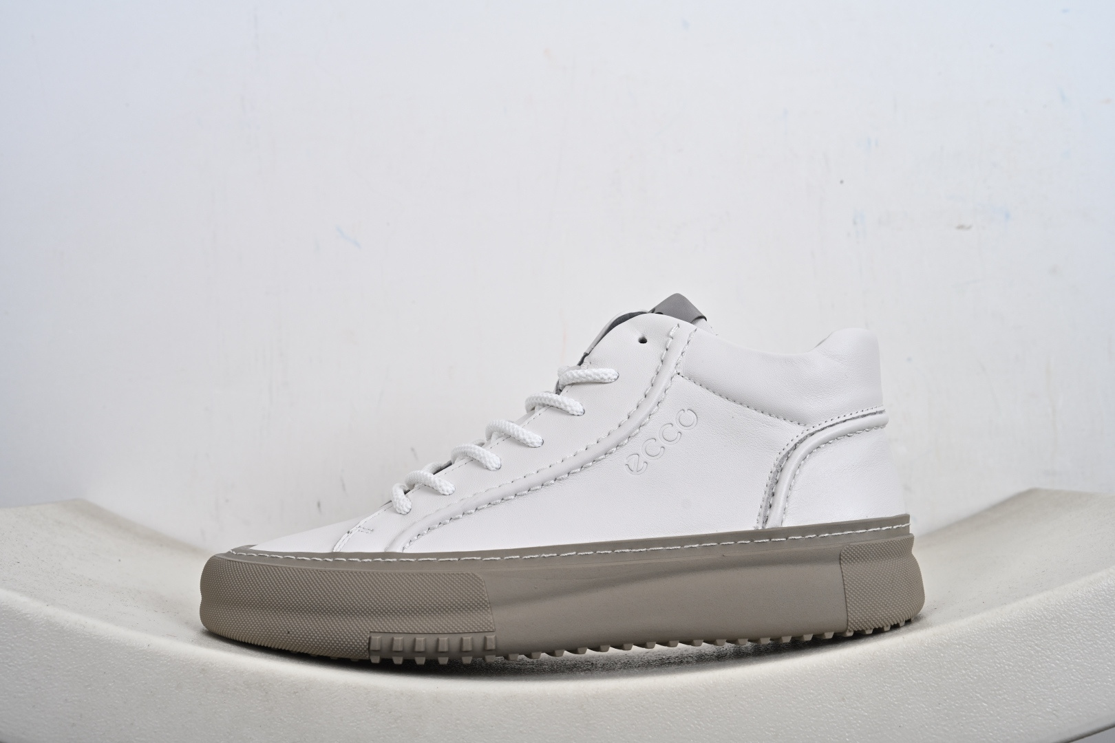 320 ECCO爱步 秋冬新款 柔酷系列 502316 中帮休闲板鞋-Chinese UA Cheap High Quatity Brand Clothes Bags handbags Sneakers wholesale wholesaler seller from China Factory suppliers Fashion Clothing Shoes best Quality Beautiful Price 320 ECCO爱步 秋冬新款 柔酷系列 502316 中帮休闲板鞋