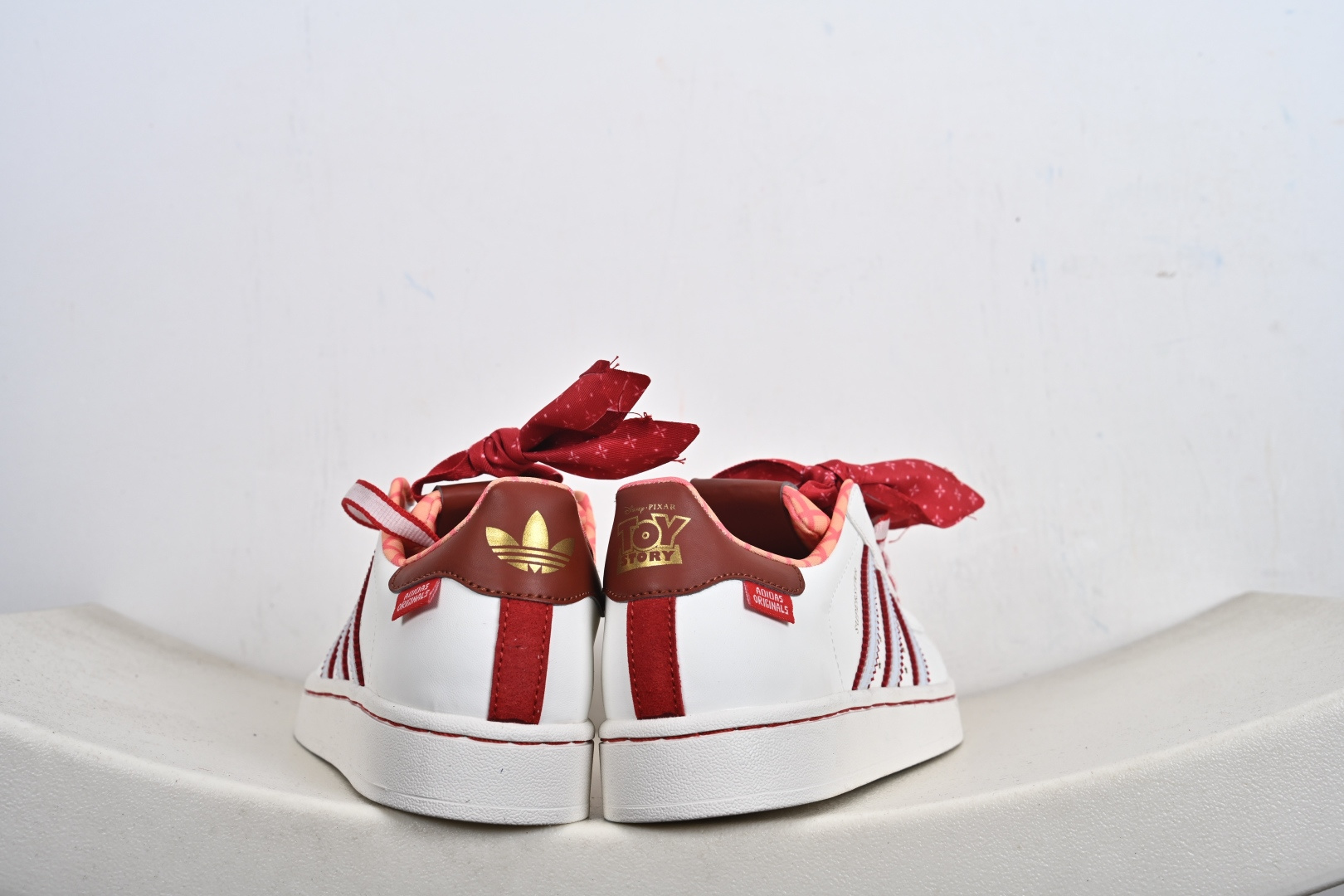 130 Adidas Original Superstar 2 迪斯尼联名阿迪达斯 低帮 KK4472-Chinese UA Cheap High Quatity Brand Clothes Bags handbags Sneakers wholesale wholesaler seller from China Factory suppliers Fashion Clothing Shoes best Quality Beautiful Price 130 Adidas Original Superstar 2 迪斯尼联名阿迪达斯 低帮 KK4472