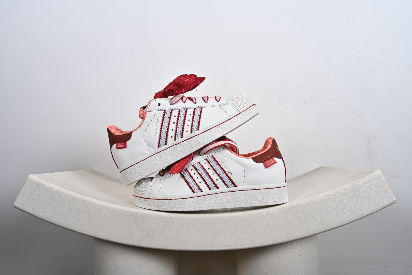 130 Adidas Original Superstar 2 迪斯尼联名阿迪达斯 低帮 KK4472-Chinese UA Cheap High Quatity Brand Clothes Bags handbags Sneakers wholesale wholesaler seller from China Factory suppliers Fashion Clothing Shoes best Quality Beautiful Price 130 Adidas Original Superstar 2 迪斯尼联名阿迪达斯 低帮 KK4472