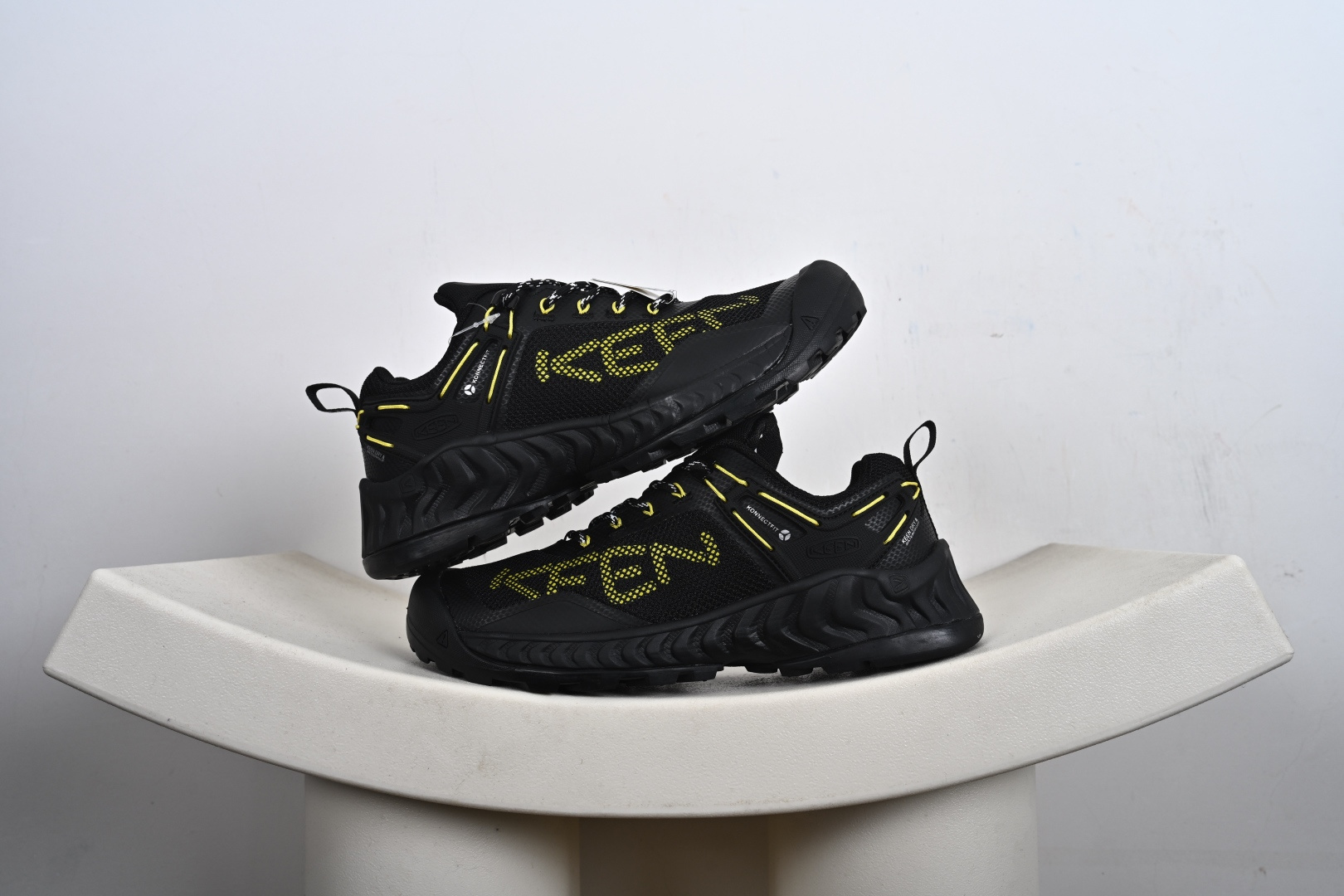 200 KEEN科恩 NXIS EVO WP 户外运动低帮防水透气徒步鞋 1026681-Chinese UA Cheap High Quatity Brand Clothes Bags handbags Sneakers wholesale wholesaler seller from China Factory suppliers Fashion Clothing Shoes best Quality Beautiful Price 200 KEEN科恩 NXIS EVO WP 户外运动低帮防水透气徒步鞋 1026681