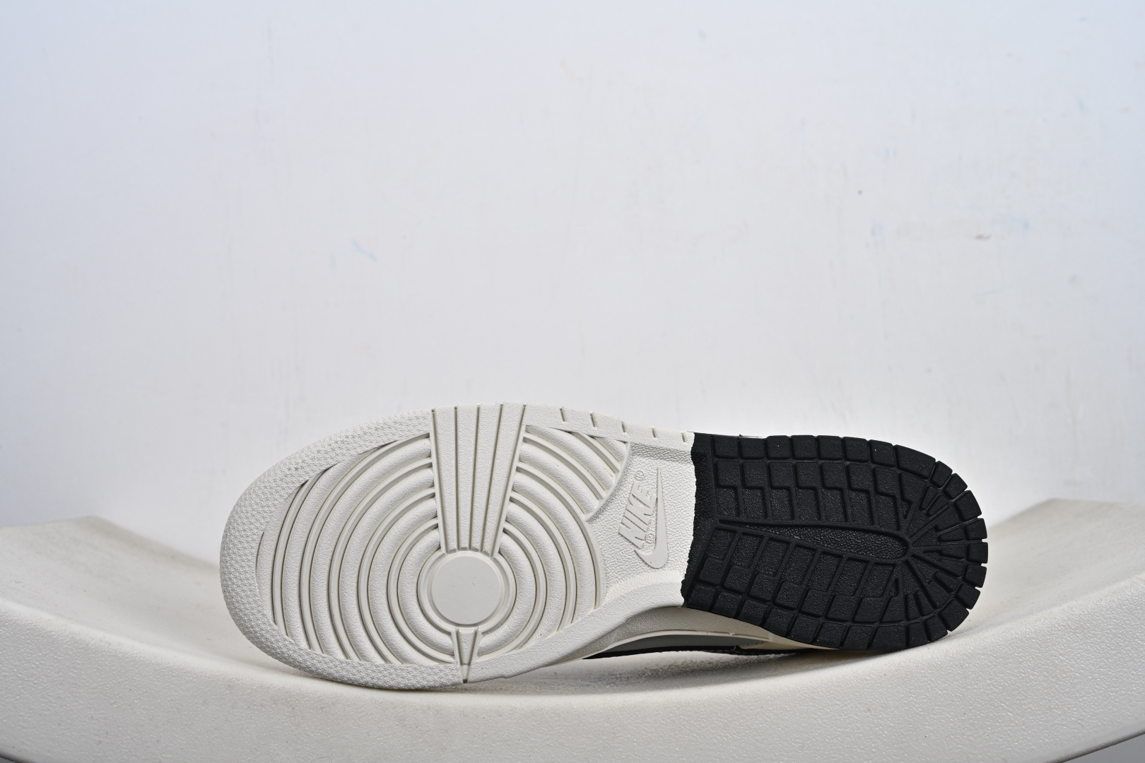260 Nike Dunk Low Retro ‘联名款’低帮休闲运动板鞋 TX1688-017-Chinese UA Cheap High Quatity Brand Clothes Bags handbags Sneakers wholesale wholesaler seller from China Factory suppliers Fashion Clothing Shoes best Quality Beautiful Price 260 Nike Dunk Low Retro ‘联名款’低帮休闲运动板鞋 TX1688-017