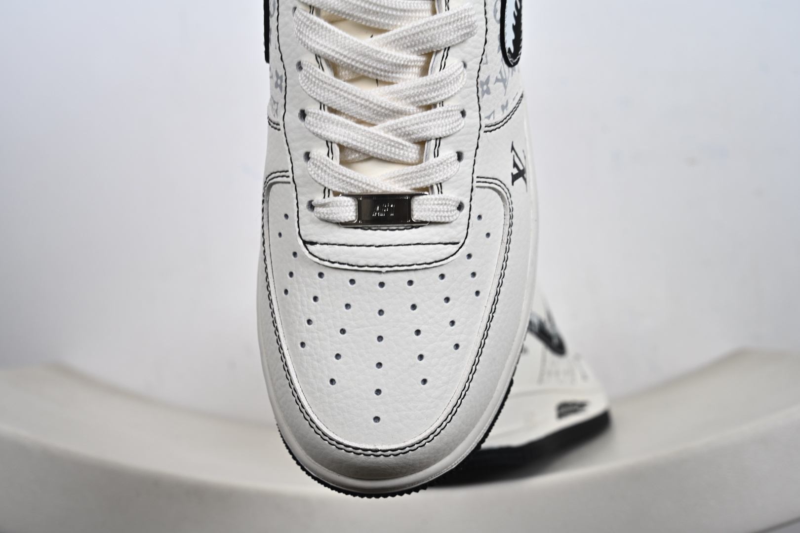 240 Nike Air Force 1'07 Low 经典白黑配色 空军一号低帮休闲板鞋 KG6699-F31-Chinese UA Cheap High Quatity Brand Clothes Bags handbags Sneakers wholesale wholesaler seller from China Factory suppliers Fashion Clothing Shoes best Quality Beautiful Price 240 Nike Air Force 1'07 Low 经典白黑配色 空军一号低帮休闲板鞋 KG6699-F31