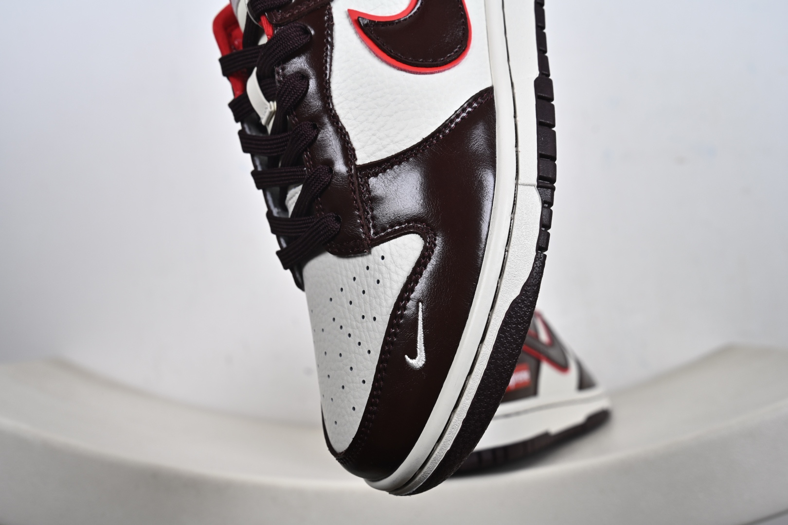 260 定制版 Nike SB Dunk Low“马年限定——鸿运米棕” 高端私人定制 低帮休闲板鞋 NH0601-480-Chinese UA Cheap High Quatity Brand Clothes Bags handbags Sneakers wholesale wholesaler seller from China Factory suppliers Fashion Clothing Shoes best Quality Beautiful Price 260 定制版 Nike SB Dunk Low“马年限定——鸿运米棕” 高端私人定制 低帮休闲板鞋 NH0601-480