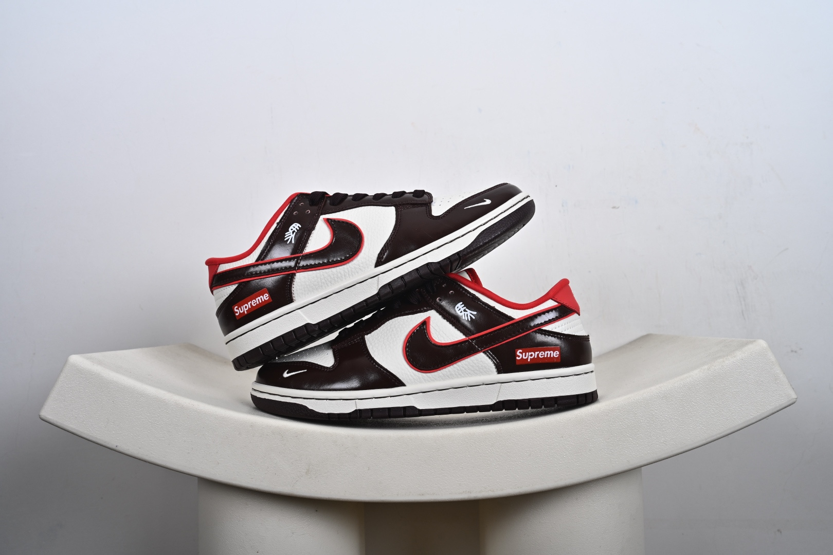 260 定制版 Nike SB Dunk Low“马年限定——鸿运米棕” 高端私人定制 低帮休闲板鞋 NH0601-480-Chinese UA Cheap High Quatity Brand Clothes Bags handbags Sneakers wholesale wholesaler seller from China Factory suppliers Fashion Clothing Shoes best Quality Beautiful Price 260 定制版 Nike SB Dunk Low“马年限定——鸿运米棕” 高端私人定制 低帮休闲板鞋 NH0601-480