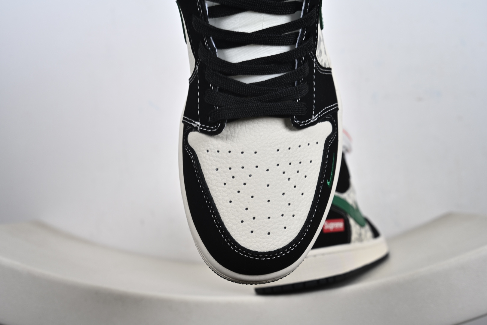 260 定制版 Air Jordan 1 Low AJ1 乔1 SUP联名 高端定制 低帮复古篮球鞋 QJ1988-010-Chinese UA Cheap High Quatity Brand Clothes Bags handbags Sneakers wholesale wholesaler seller from China Factory suppliers Fashion Clothing Shoes best Quality Beautiful Price 260 定制版 Air Jordan 1 Low AJ1 乔1 SUP联名 高端定制 低帮复古篮球鞋 QJ1988-010
