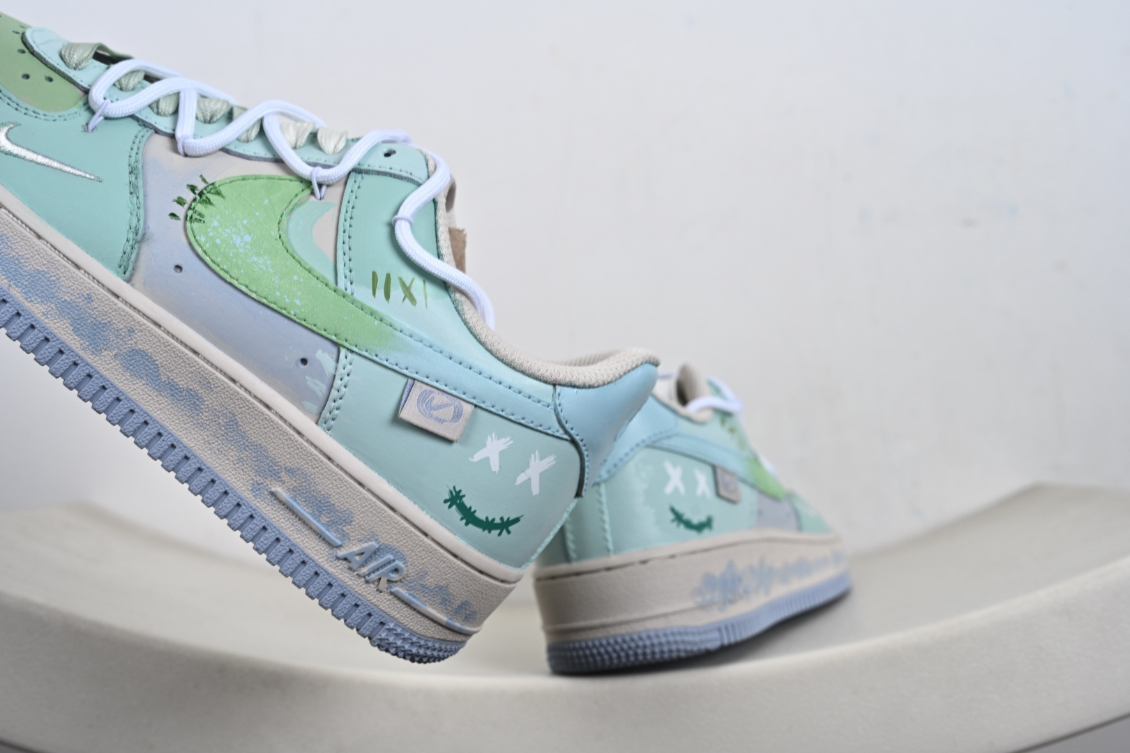 240 手绘涂鸦“薄荷漫绘”Nike Air Force 1 “Mint Wash Sketch”空军一号定制板鞋 DB3301-919-Chinese UA Cheap High Quatity Brand Clothes Bags handbags Sneakers wholesale wholesaler seller from China Factory suppliers Fashion Clothing Shoes best Quality Beautiful Price 240 手绘涂鸦“薄荷漫绘”Nike Air Force 1 “Mint Wash Sketch”空军一号定制板鞋 DB3301-919