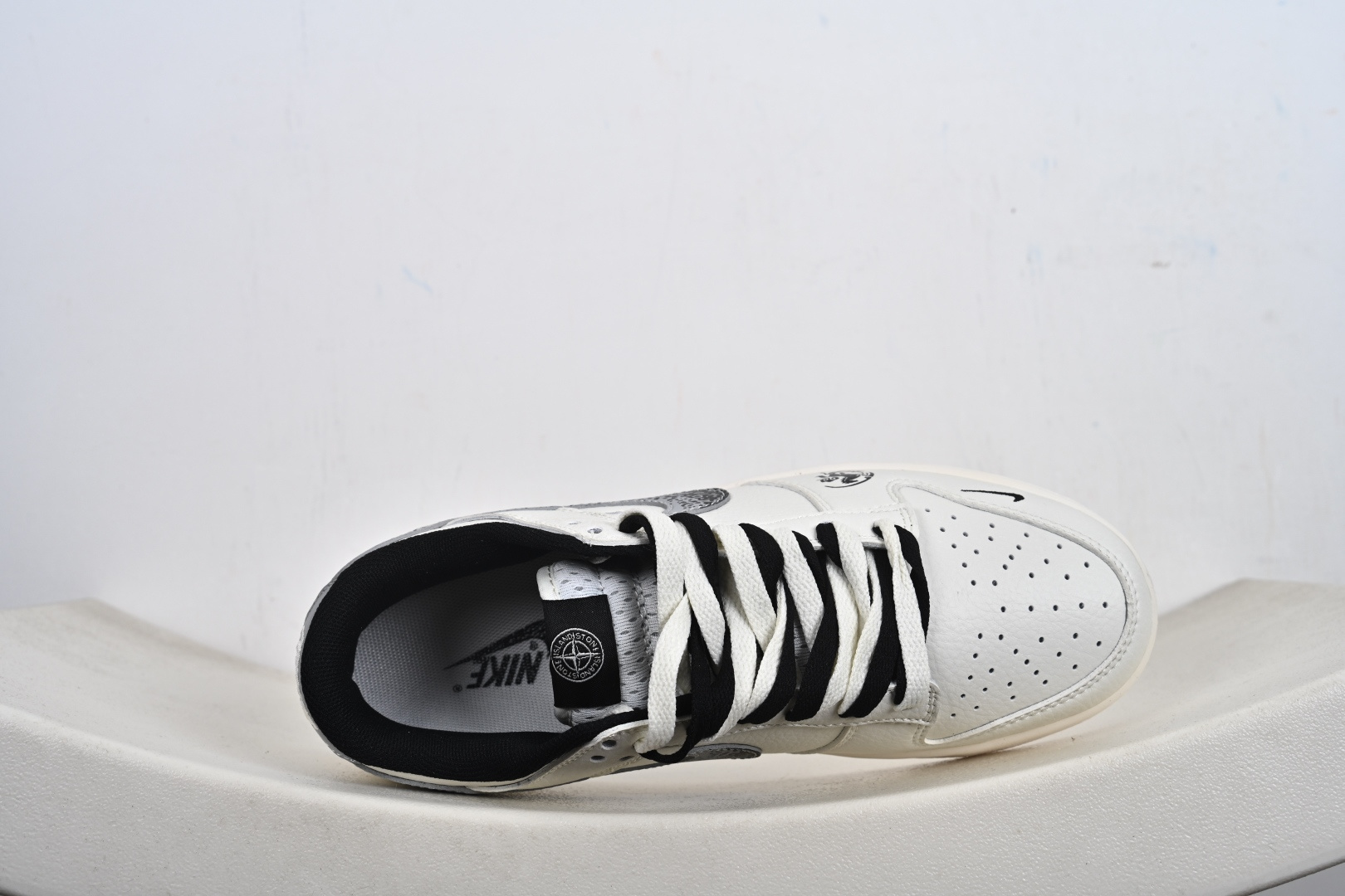240 Dunk Low Retro ‘联名款’低帮休闲运动板鞋 JX6988-101-Chinese UA Cheap High Quatity Brand Clothes Bags handbags Sneakers wholesale wholesaler seller from China Factory suppliers Fashion Clothing Shoes best Quality Beautiful Price 240 Dunk Low Retro ‘联名款’低帮休闲运动板鞋 JX6988-101