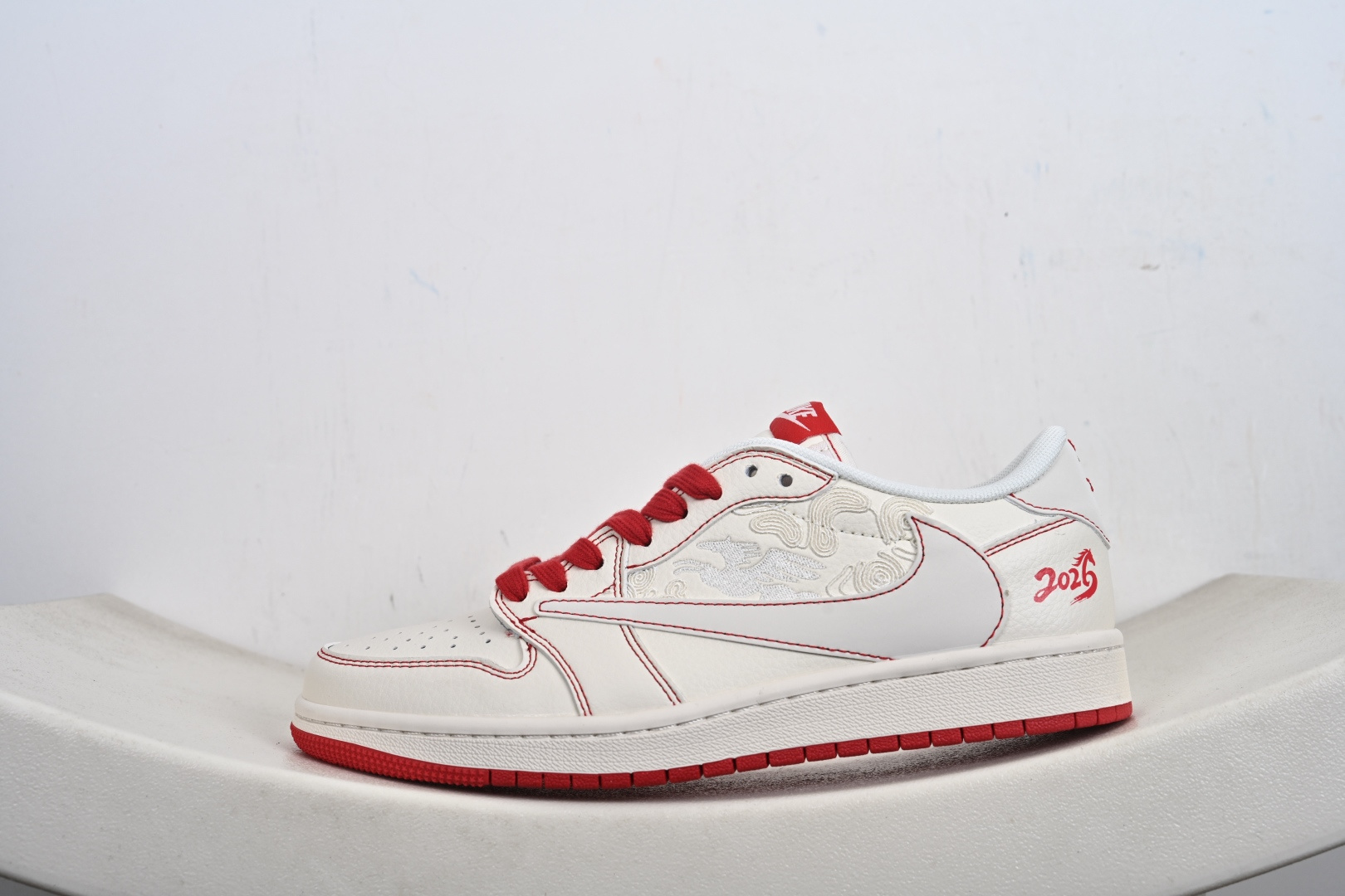 240 Nike Air Jordan 1 x Travis Scott AJ1倒勾 乔一倒钩 ‘马年限定’低帮文化篮球鞋 XT6998-159