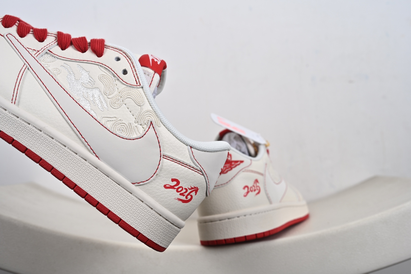 240 Nike Air Jordan 1 x Travis Scott AJ1倒勾 乔一倒钩 ‘马年限定’低帮文化篮球鞋 XT6998-159