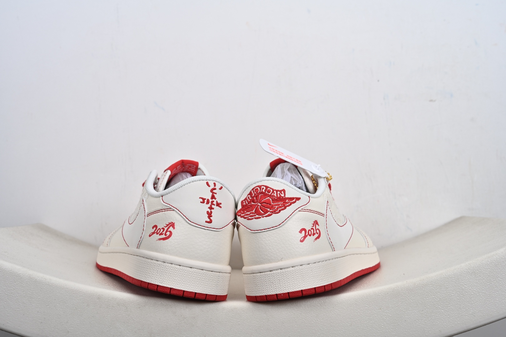 240 Nike Air Jordan 1 x Travis Scott AJ1倒勾 乔一倒钩 ‘马年限定’低帮文化篮球鞋 XT6998-159