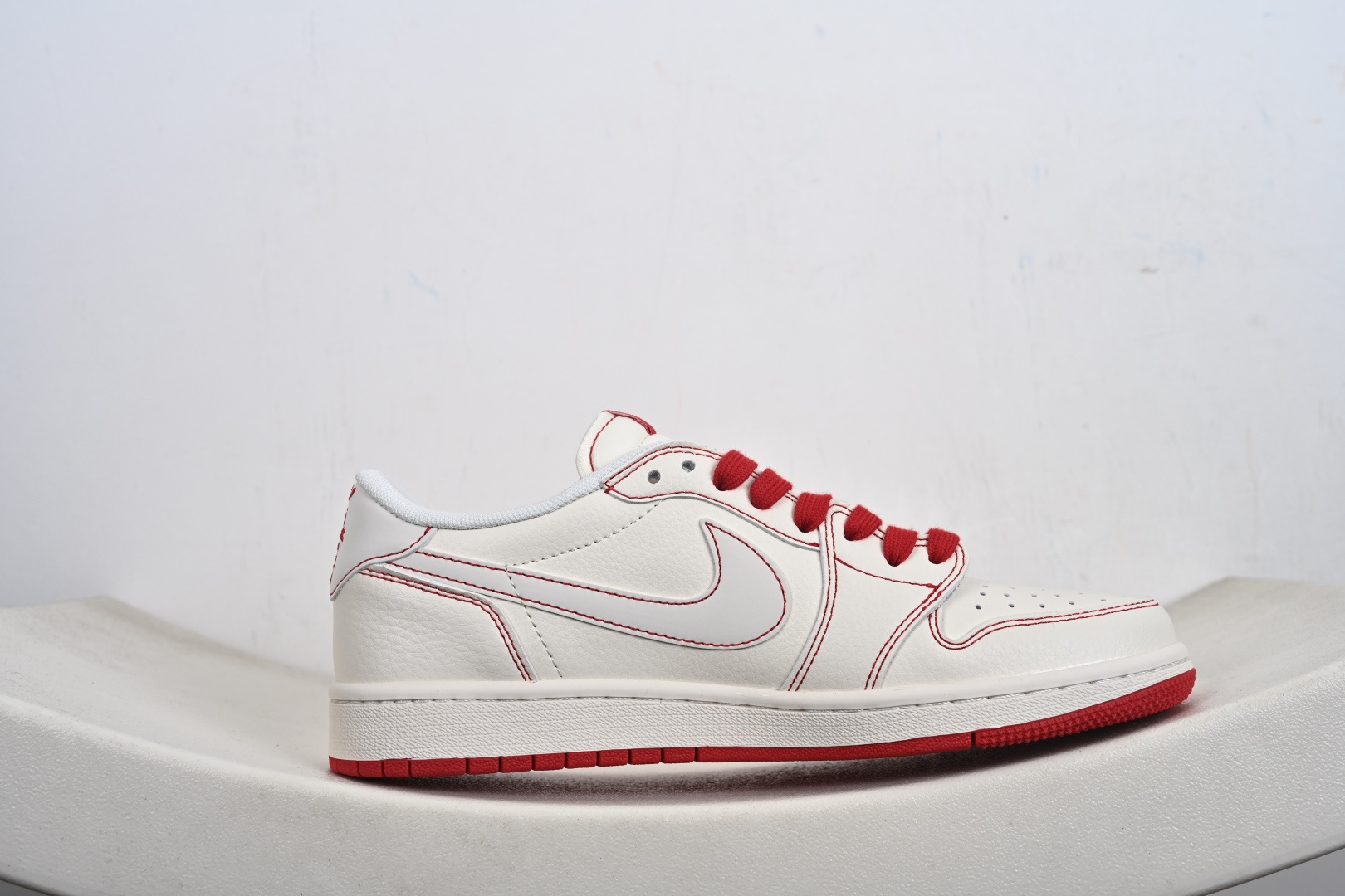240 Nike Air Jordan 1 x Travis Scott AJ1倒勾 乔一倒钩 ‘马年限定’低帮文化篮球鞋 XT6998-159