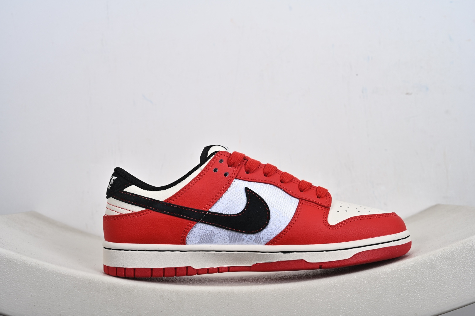 240 Dunk Low Retro ‘马年限定’低帮休闲运动板鞋 YX5066-399-Chinese UA Cheap High Quatity Brand Clothes Bags handbags Sneakers wholesale wholesaler seller from China Factory suppliers Fashion Clothing Shoes best Quality Beautiful Price 240 Dunk Low Retro ‘马年限定’低帮休闲运动板鞋 YX5066-399