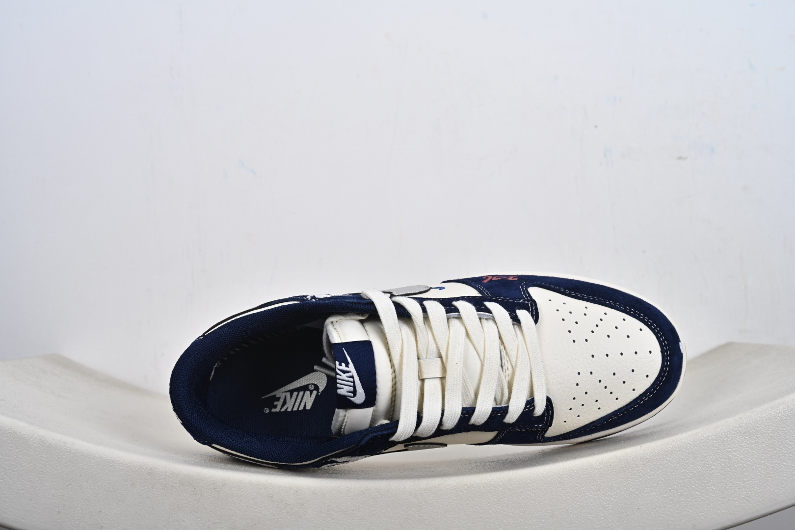 240 定制版 Nike Dunk Low Retro 马年限定 周年高端定制 低帮休闲板鞋 FF9989-025-Chinese UA Cheap High Quatity Brand Clothes Bags handbags Sneakers wholesale wholesaler seller from China Factory suppliers Fashion Clothing Shoes best Quality Beautiful Price 240 定制版 Nike Dunk Low Retro 马年限定 周年高端定制 低帮休闲板鞋 FF9989-025