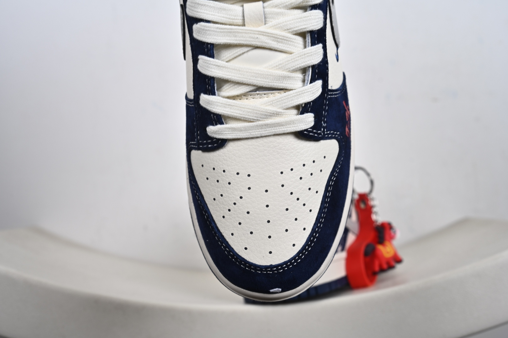 240 定制版 Nike Dunk Low Retro 马年限定 周年高端定制 低帮休闲板鞋 FF9989-025-Chinese UA Cheap High Quatity Brand Clothes Bags handbags Sneakers wholesale wholesaler seller from China Factory suppliers Fashion Clothing Shoes best Quality Beautiful Price 240 定制版 Nike Dunk Low Retro 马年限定 周年高端定制 低帮休闲板鞋 FF9989-025