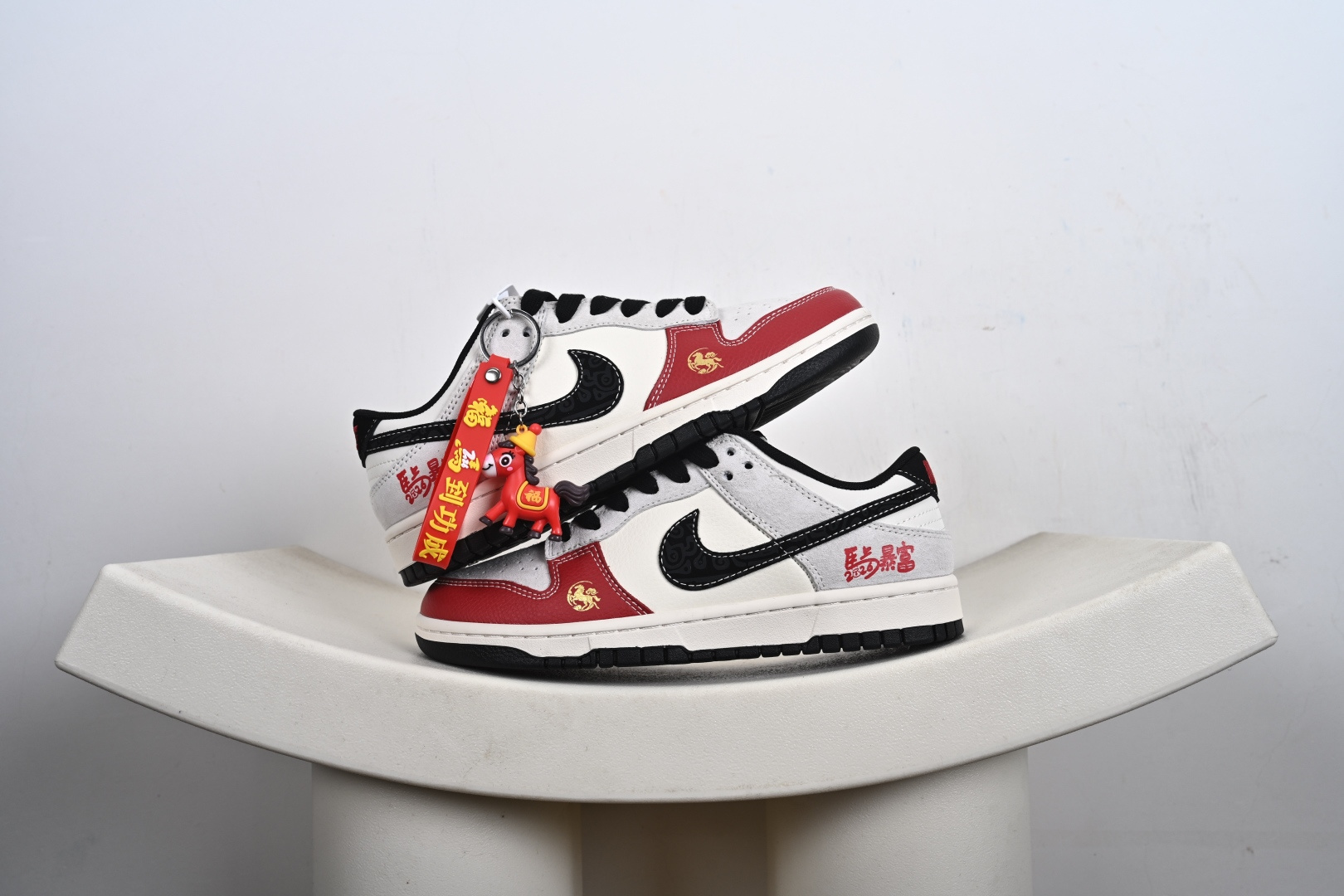 240 定制版 Nike Dunk Low Retro 马年限定 周年高端定制 低帮休闲板鞋 ZH2598-803