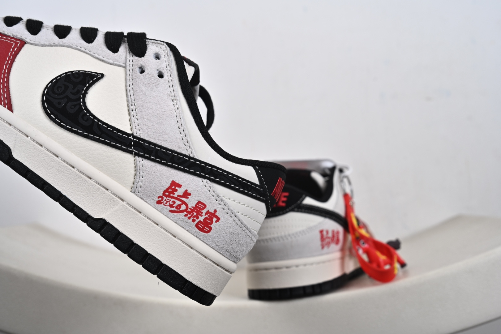 240 定制版 Nike Dunk Low Retro 马年限定 周年高端定制 低帮休闲板鞋 ZH2598-803