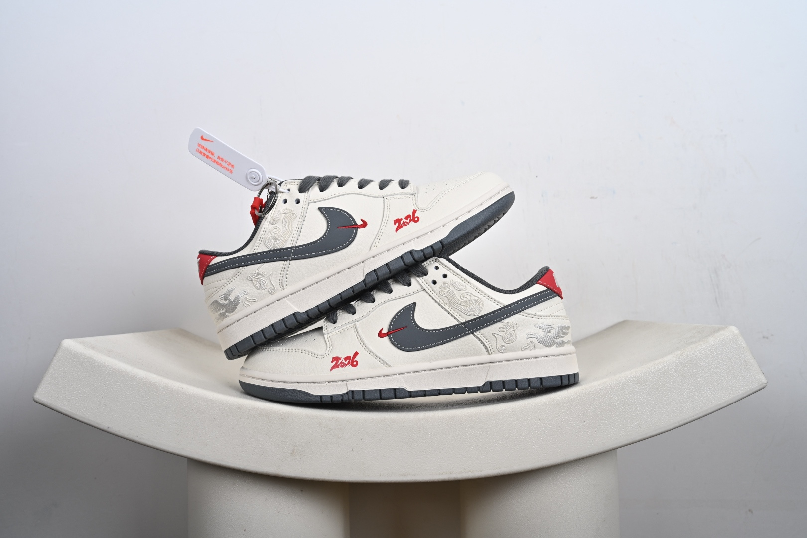 240 定制版 Nike Dunk Low Retro 马年限定 周年高端定制 低帮休闲板鞋 DX2688-015-Chinese UA Cheap High Quatity Brand Clothes Bags handbags Sneakers wholesale wholesaler seller from China Factory suppliers Fashion Clothing Shoes best Quality Beautiful Price 240 定制版 Nike Dunk Low Retro 马年限定 周年高端定制 低帮休闲板鞋 DX2688-015