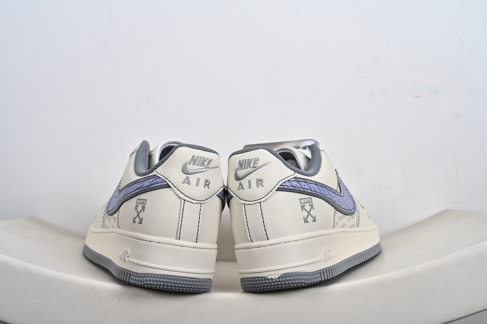 240 Nk Air Force 1'07 Low OW联名 高端定制 米白主色 空军一号低帮休闲板鞋 XY2025-008-Chinese UA Cheap High Quatity Brand Clothes Bags handbags Sneakers wholesale wholesaler seller from China Factory suppliers Fashion Clothing Shoes best Quality Beautiful Price 240 Nk Air Force 1'07 Low OW联名 高端定制 米白主色 空军一号低帮休闲板鞋 XY2025-008