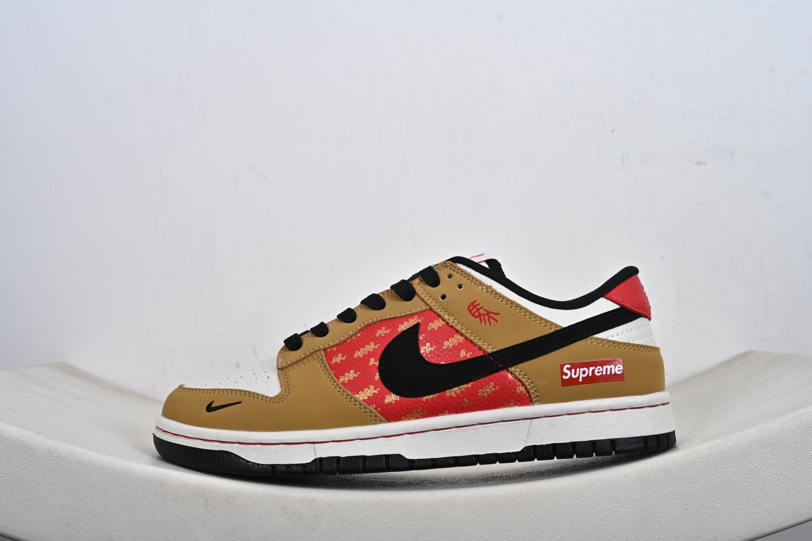 Nike Dunk Low Retro ‘DIY高端定制’耐克 低帮休闲运动板鞋 NH0601-489 Nike Dunk Low Retro ‘DIY高端定制’耐克 低帮休闲运动板鞋 NH0601-489