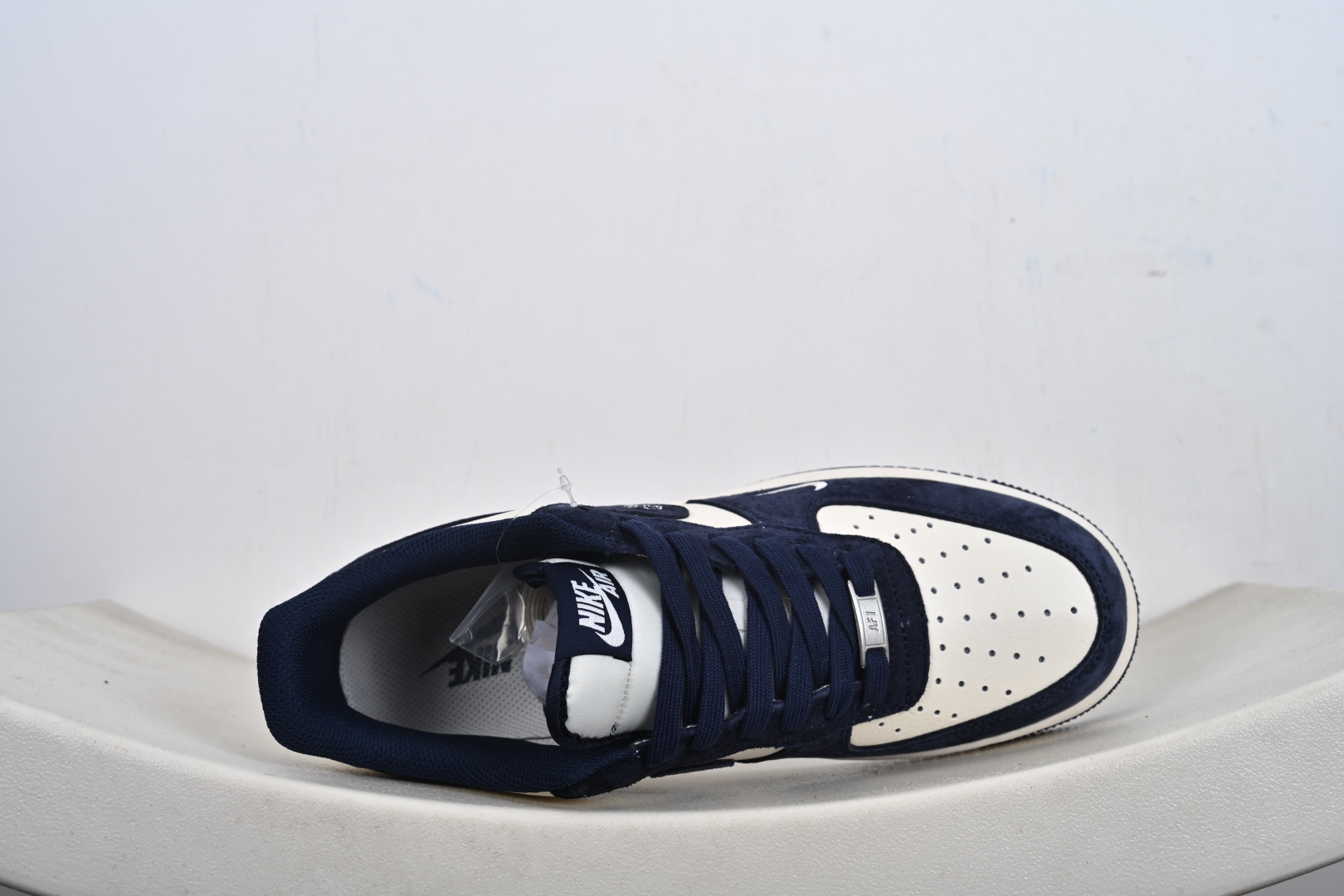Nike Air Force 1 '07 Low “马年限定-藏蓝跃马” 高端定制米白 + 藏蓝撞色 XD0028-013