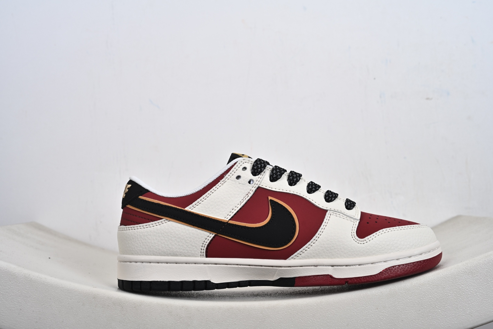 Nike Dunk Low Retro ‘DIY高端定制’耐克 低帮休闲运动板鞋 QW5288-113 Nike Dunk Low Retro ‘DIY高端定制’耐克 低帮休闲运动板鞋 QW5288-113