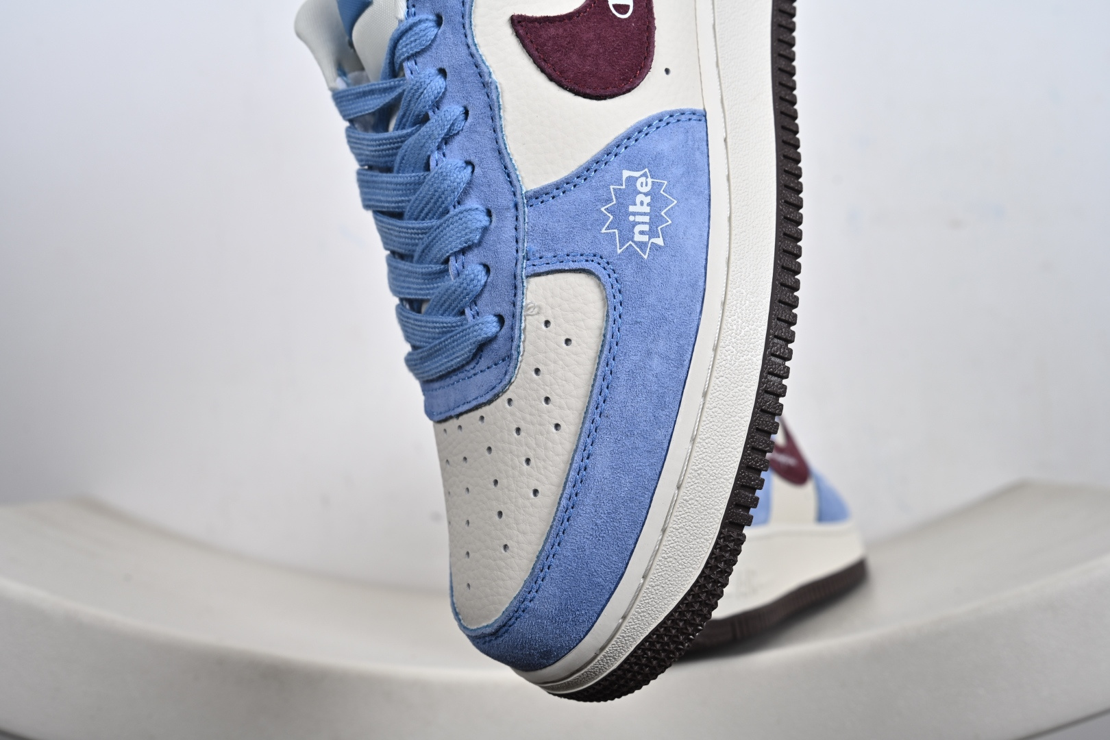 NIKE AIR FORCE 1‘07 LV8 BK1916-010 NIKE AIR FORCE 1‘07 LV8 BK1916-010