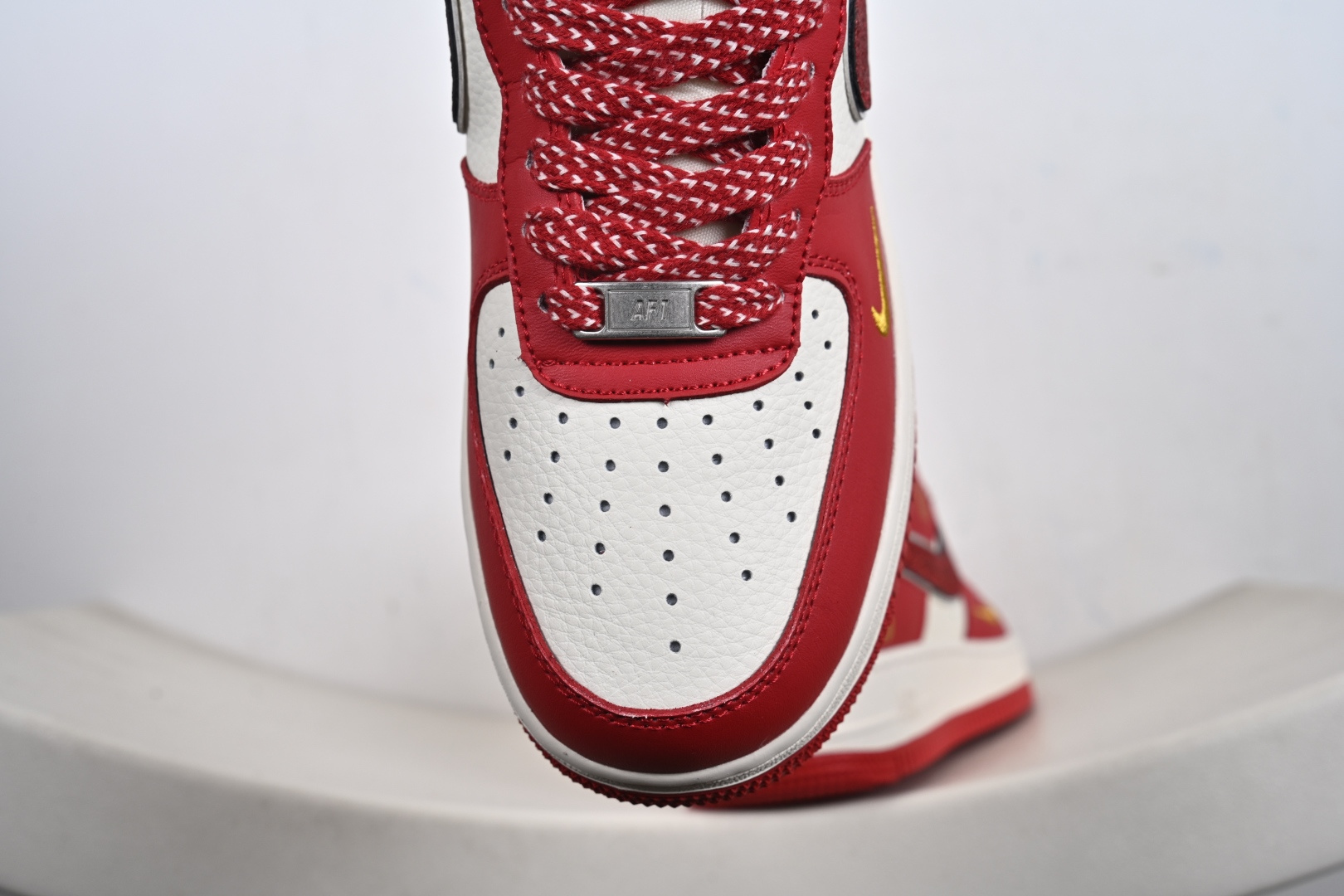 Nike Air Force1 07 low 马年限定 QY6878-602 Nike Air Force1 07 low 马年限定 QY6878-602