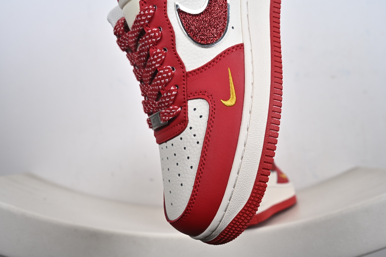Nike Air Force1 07 low 马年限定 QY6878-602 Nike Air Force1 07 low 马年限定 QY6878-602