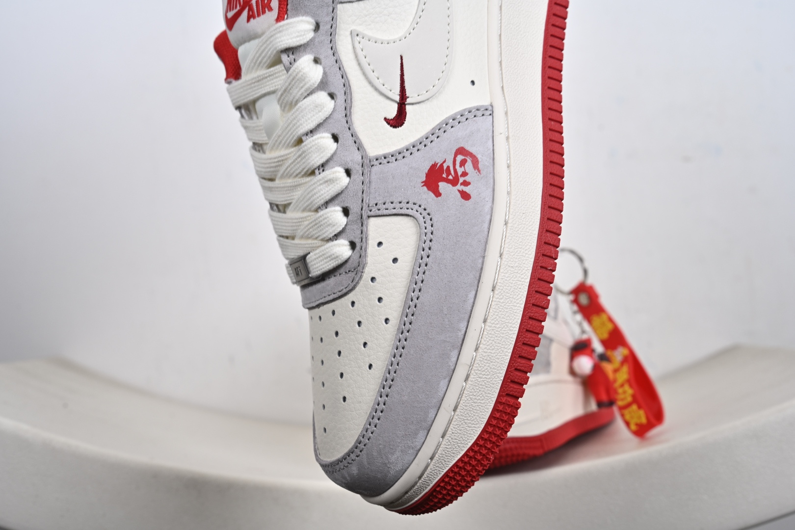 Nike Air Force1 07 low 马年限定 JJ2508-807 Nike Air Force1 07 low 马年限定 JJ2508-807