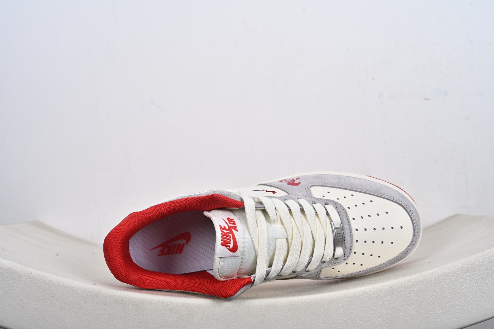 Nike Air Force1 07 low 马年限定 JJ2508-807 Nike Air Force1 07 low 马年限定 JJ2508-807