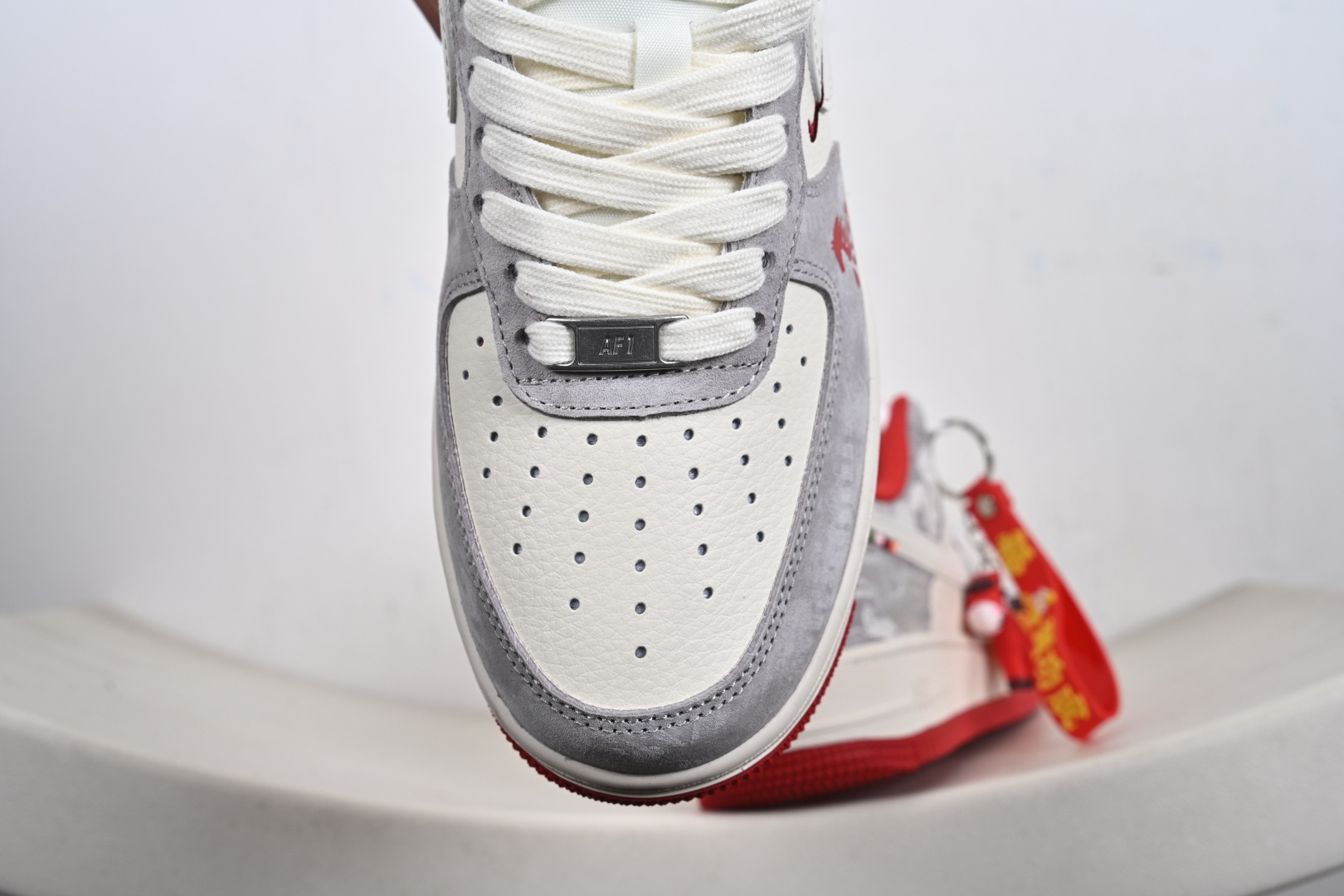 Nike Air Force1 07 low 马年限定 JJ2508-807 Nike Air Force1 07 low 马年限定 JJ2508-807