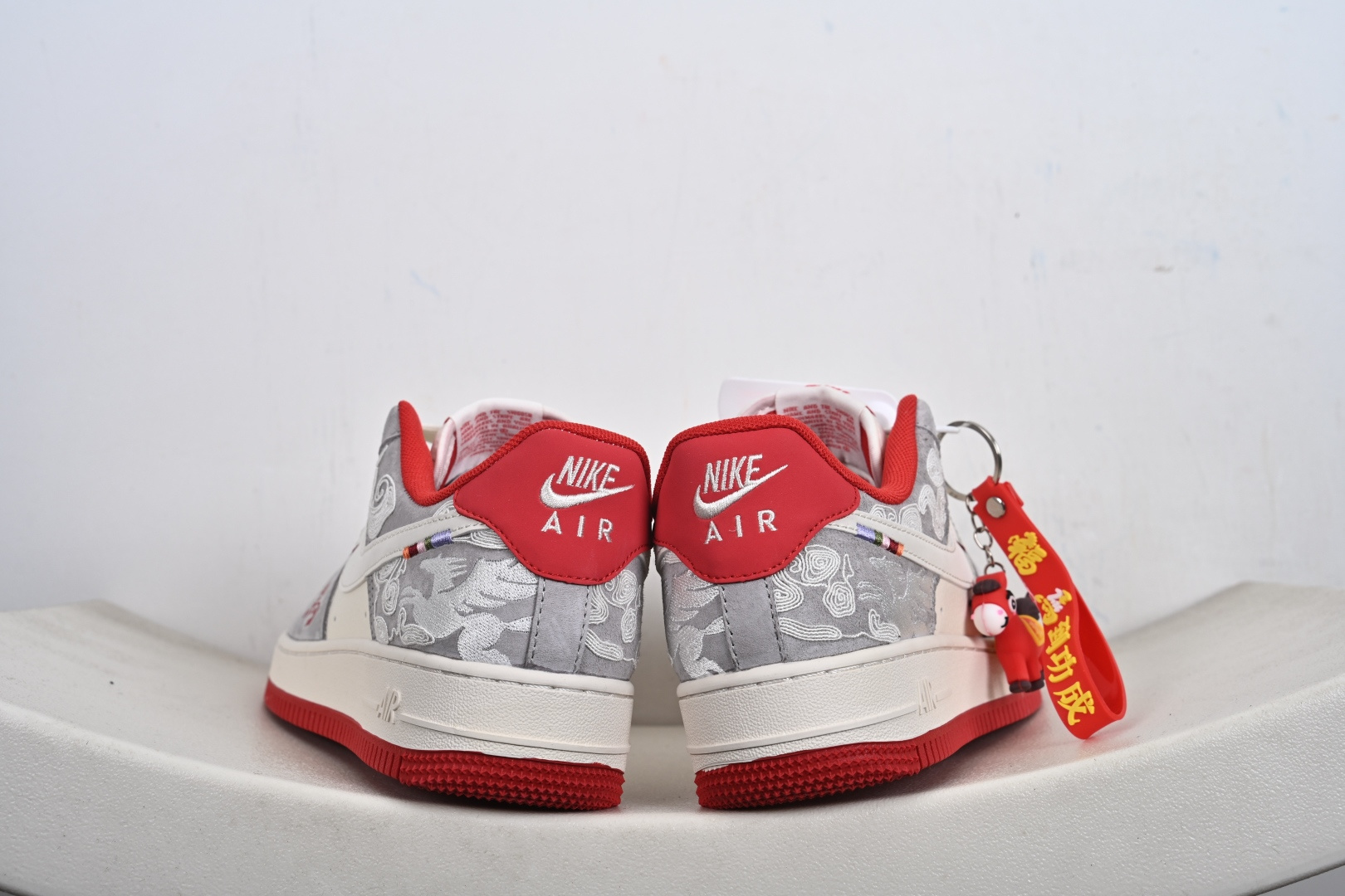 Nike Air Force1 07 low 马年限定 JJ2508-807 Nike Air Force1 07 low 马年限定 JJ2508-807