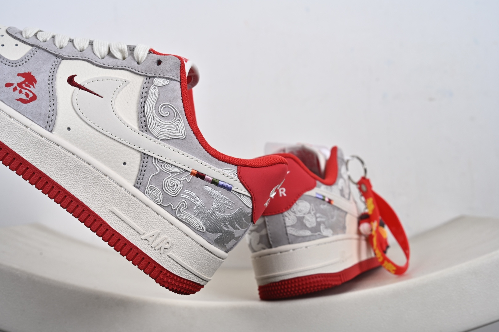 Nike Air Force1 07 low 马年限定 JJ2508-807 Nike Air Force1 07 low 马年限定 JJ2508-807