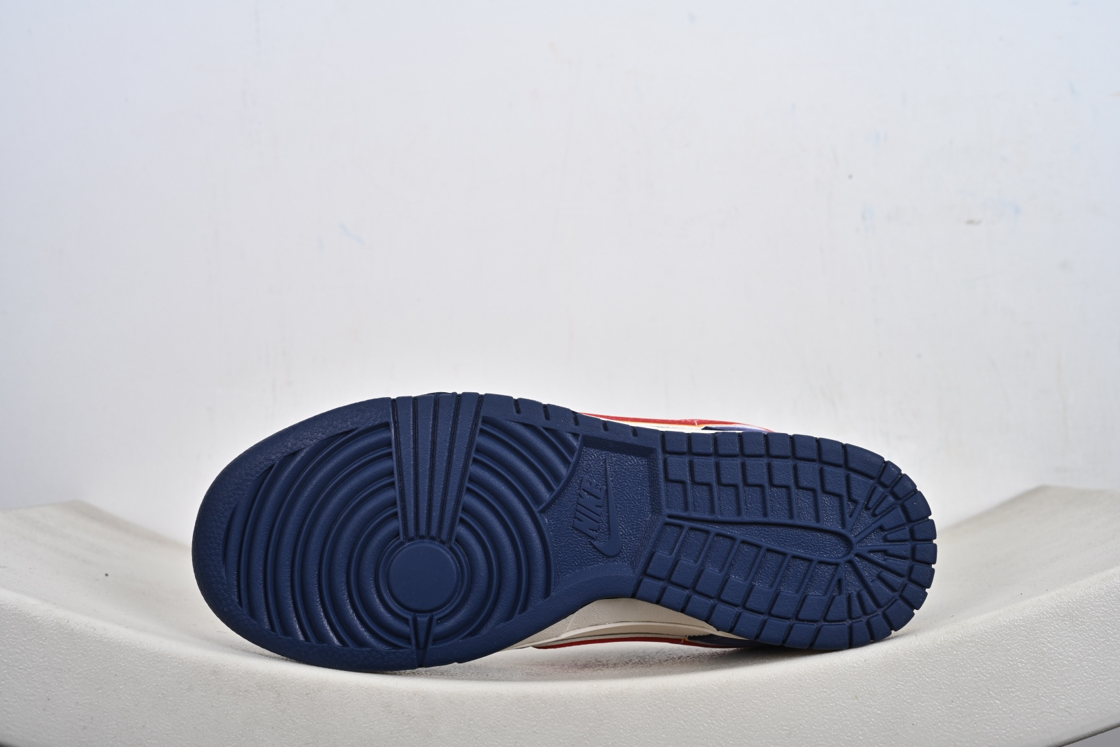 Nike Dunk Low Retro ‘DIY高端定制’耐克 低帮休闲运动板鞋 LX1988-818 Nike Dunk Low Retro ‘DIY高端定制’耐克 低帮休闲运动板鞋 LX1988-818