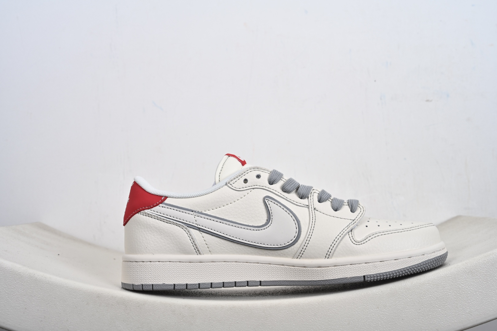 240 Nike Air Jordan 1 x Travis Scott AJ1倒勾 乔一倒钩 ‘DIY’定制 耐克 低帮文化篮球鞋 XT6998-160-Chinese UA Cheap High Quatity Brand Clothes Bags handbags Sneakers wholesale wholesaler seller from China Factory suppliers Fashion Clothing Shoes best Quality Beautiful Price 240 Nike Air Jordan 1 x Travis Scott AJ1倒勾 乔一倒钩 ‘DIY’定制 耐克 低帮文化篮球鞋 XT6998-160