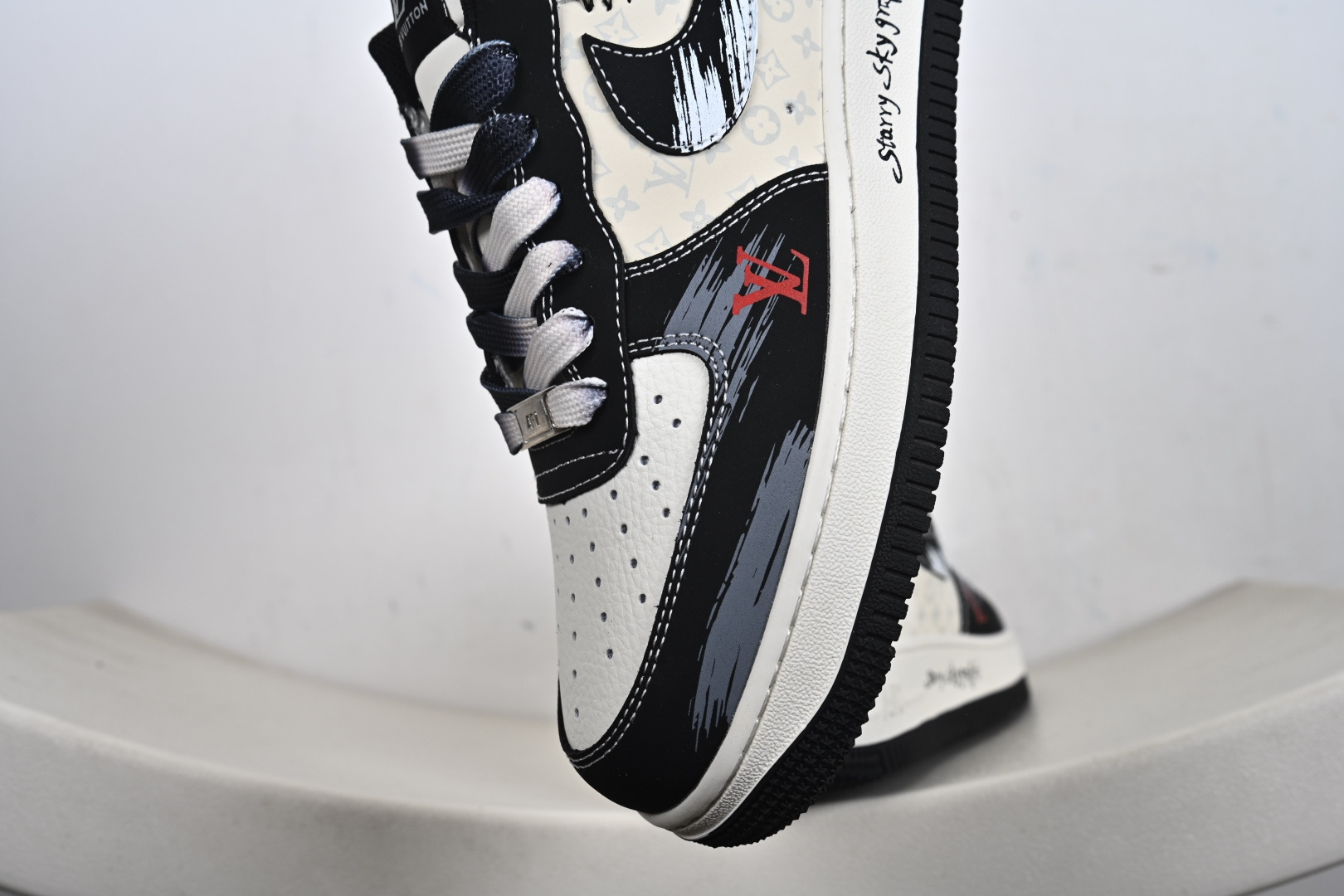 Nk Air Force 1'07 Low Lv联名 空军一号低帮休闲板鞋 KG6699-F15 Nk Air Force 1'07 Low Lv联名 空军一号低帮休闲板鞋 KG6699-F15