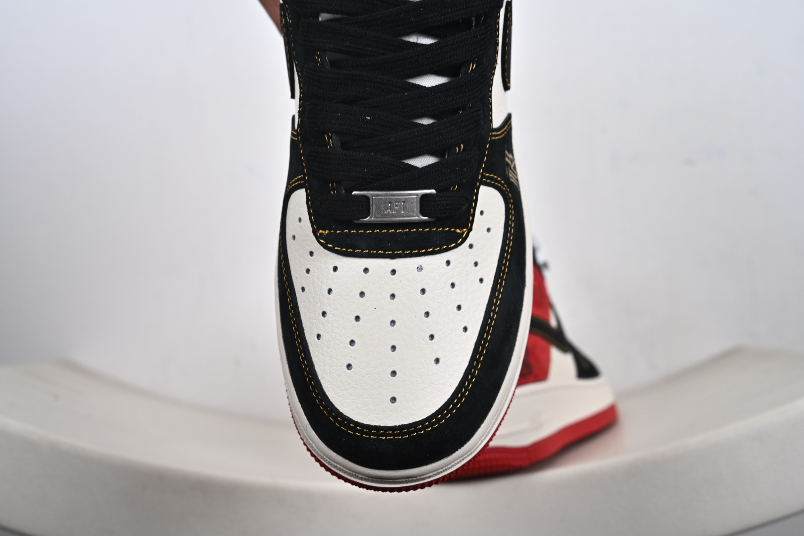 2026马年限定Air Force 1太吸睛了黑白红撞色超经典 HT5088-618 2026马年限定Air Force 1太吸睛了黑白红撞色超经典 HT5088-618