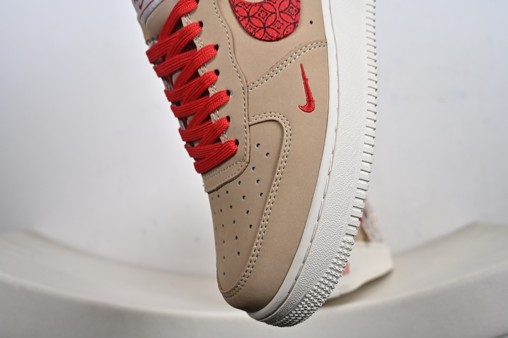 240 Nike AIR FORCE 1 纯原大厂出品 极力推荐 定制鞋盒 DF0188-130