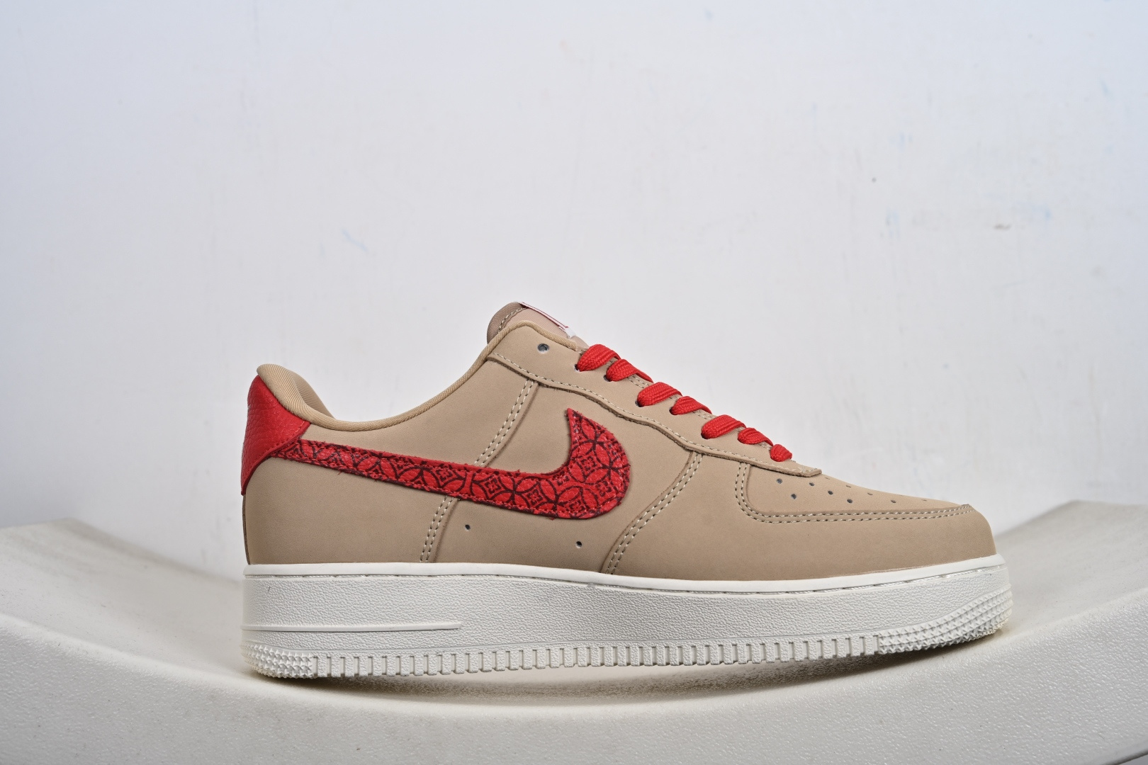 240 Nike AIR FORCE 1 纯原大厂出品 极力推荐 定制鞋盒 DF0188-130